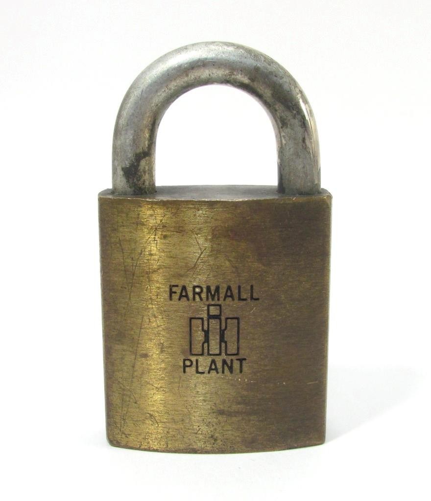 VTG IH Farmall Plant Brass Best Brand Padlock International Harvester Factory Lg