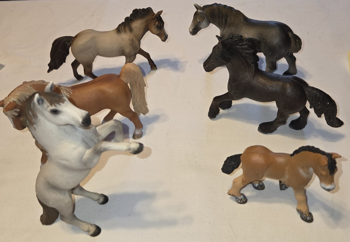 Schleich Horses Lot of 6 Percheron Mustang Tennessee Walker Foal Qtr Horse Schleich Horses Lot of 6 Percheron Mustang Tennessee Walker Foal Qtr Horse