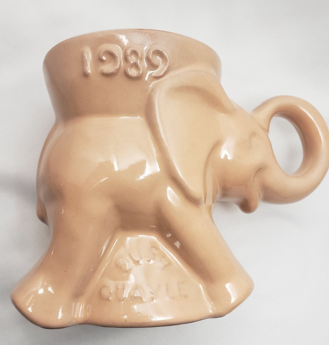 1989 Frankoma Bush Quayle GOP Elephant Pink Mug