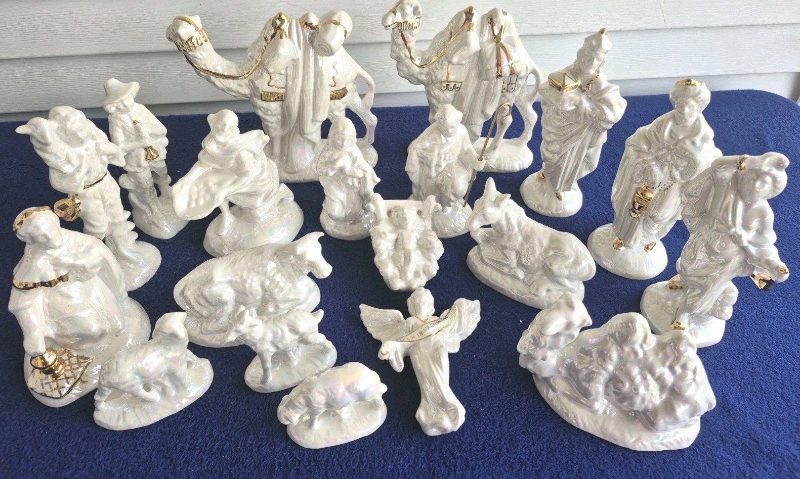 VINTAGE ATLANTIC MOLD 19 PIECIES NATIVITY SET,NICE VINTAGE ATLANTIC MOLD 19 PIECIES NATIVITY SET,NICE