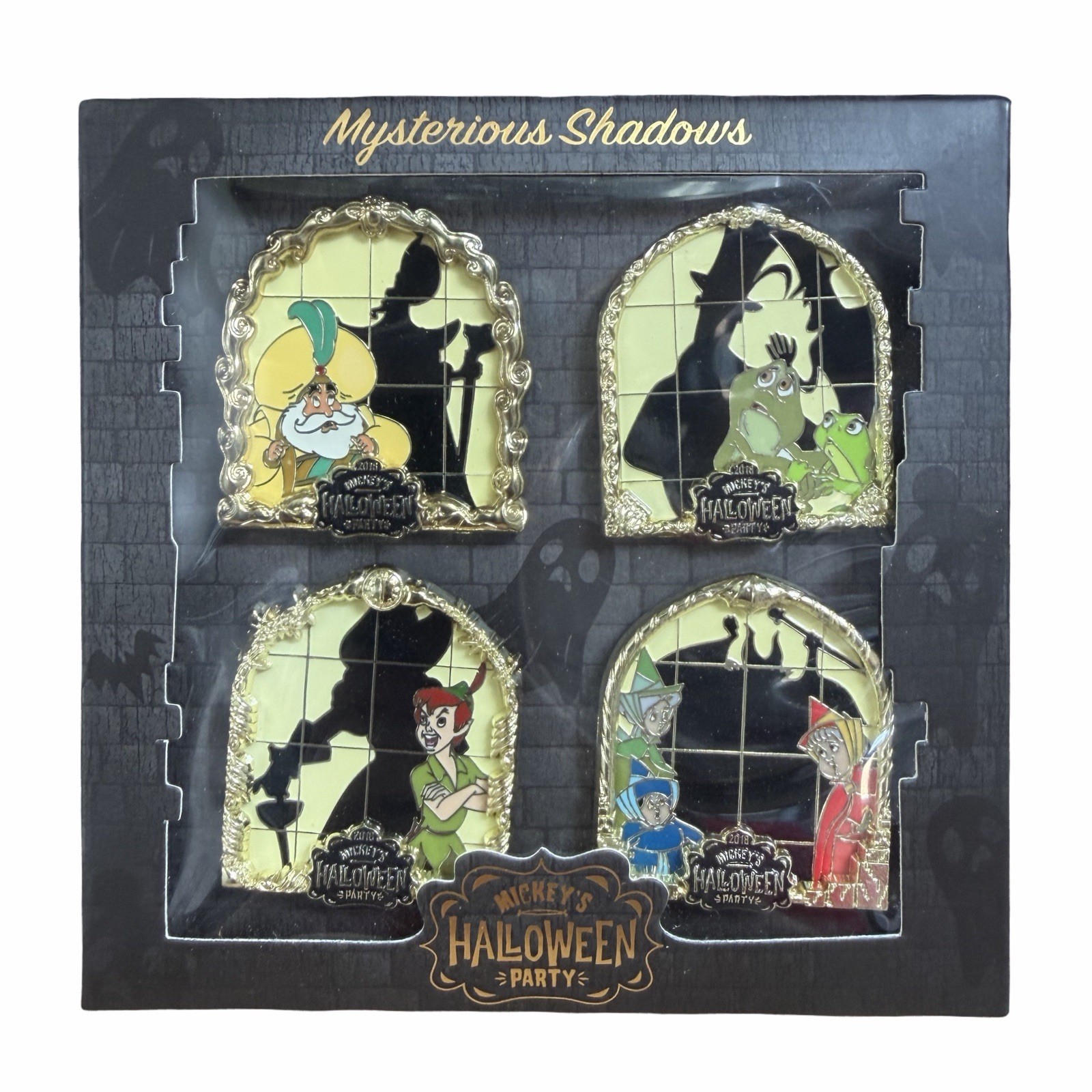 Disney 2018 Mickey\'s Halloween Party Mysterious Shadows Pin Set - LE 1000