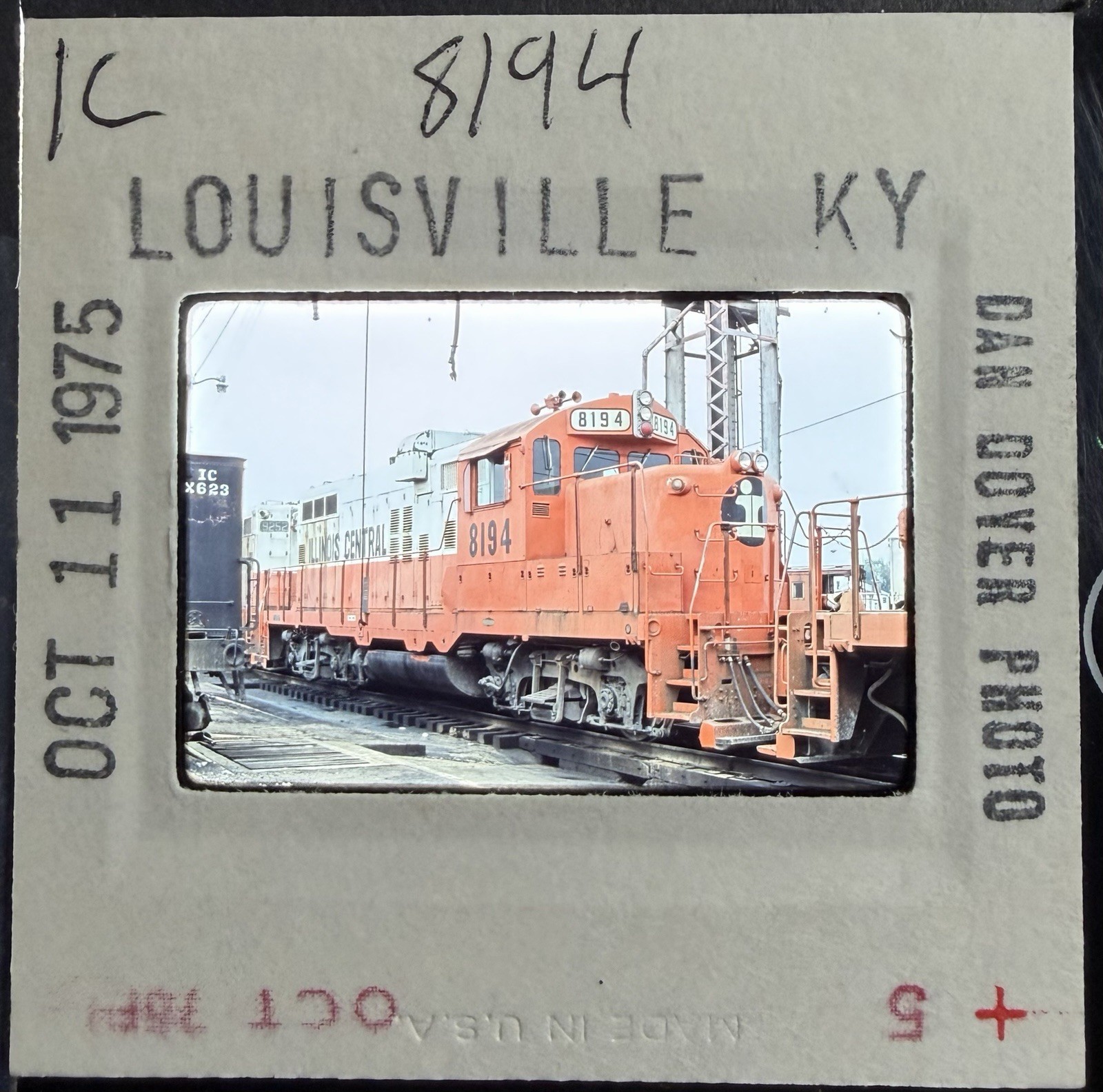1975 35mm Train/Railroad Slide 8194, Illinois Central, Louisville, Kentucky 1975 35mm Train/Railroad Slide 8194, Illinois Central, Louisville, Kentucky