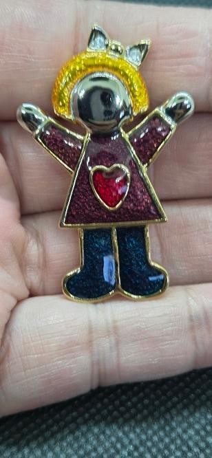 Vintage Girl with Heart on Her Dress Fashion Brooch Pin Blond
