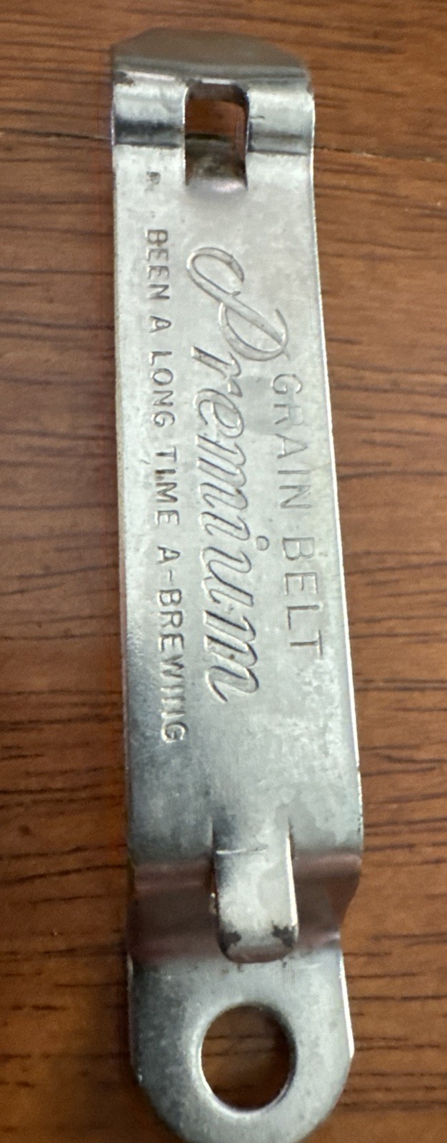 DIAMOND CLEAR GRAIN BELT VINTAGE PREMIUM BEER CAN BOTTLE METAL OPENER (B)