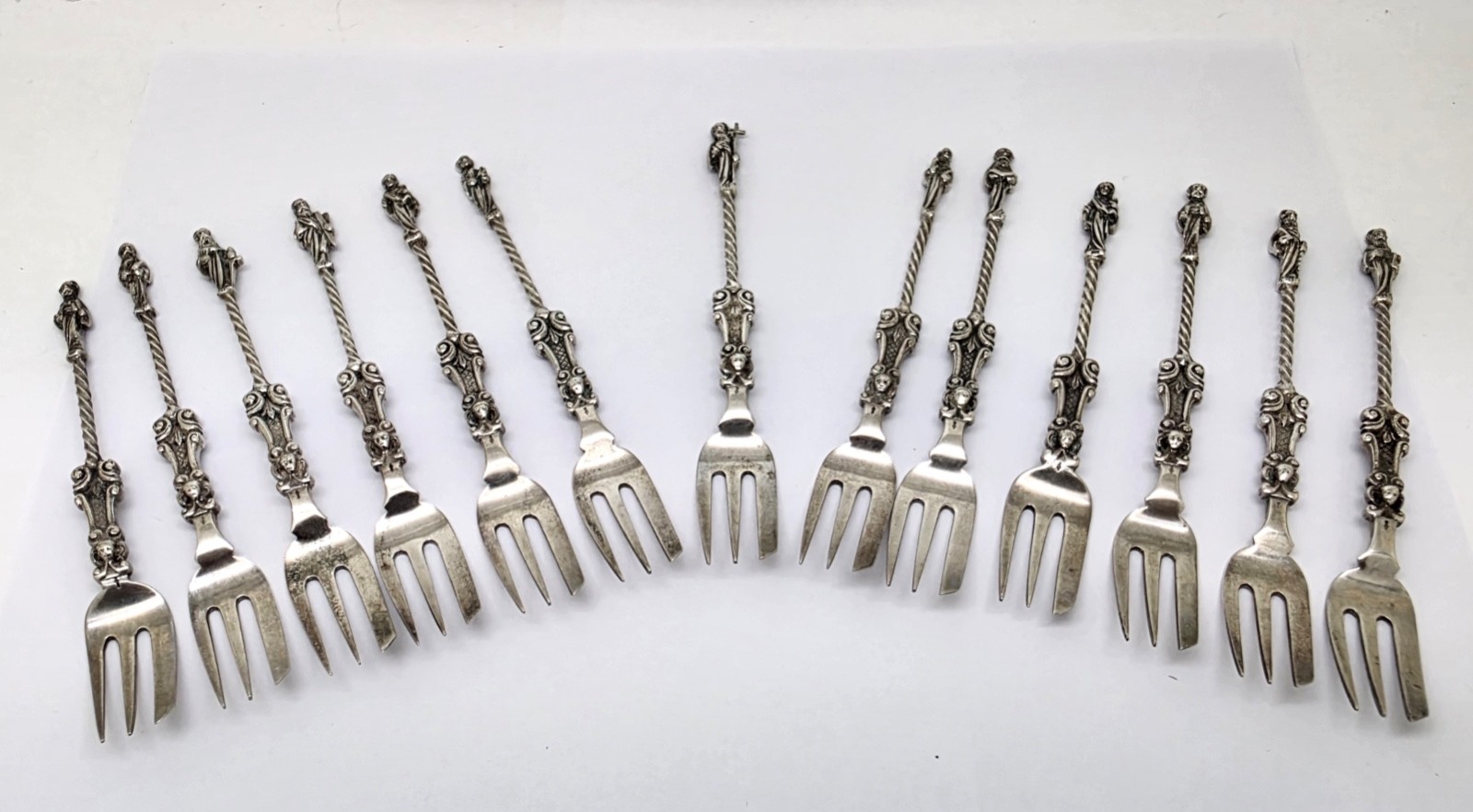 13 ANTIQUE DUTCH H.HOOIJKAAS .833 SOLID SILVER JESUS & APOSTLES FORKS,4 7/8 13 ANTIQUE DUTCH H.HOOIJKAAS .833 SOLID SILVER JESUS & APOSTLES FORKS,4 7/8
