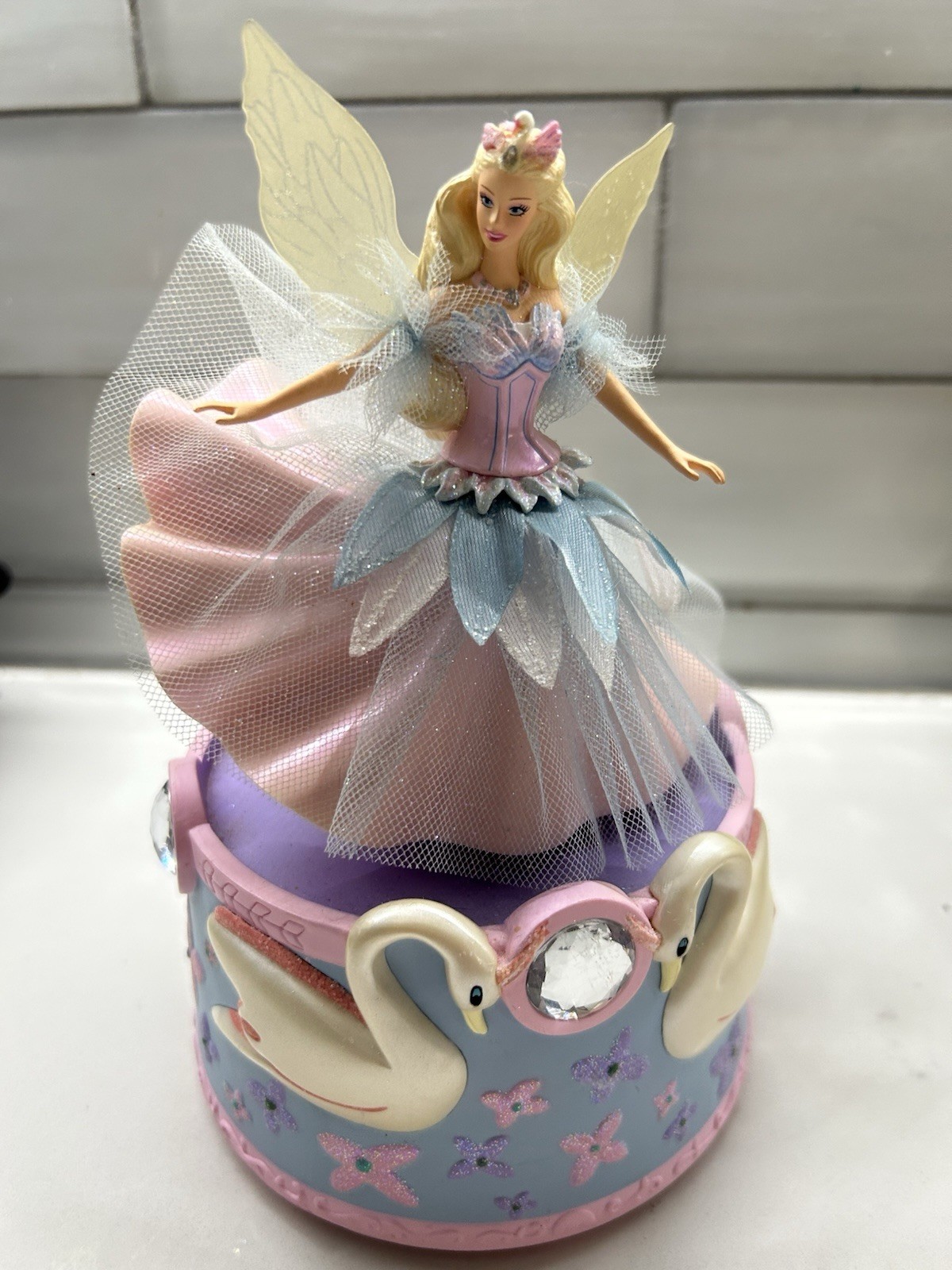 2003 Hallmark Barbie of Swan Lake Music Motion Figurine Box