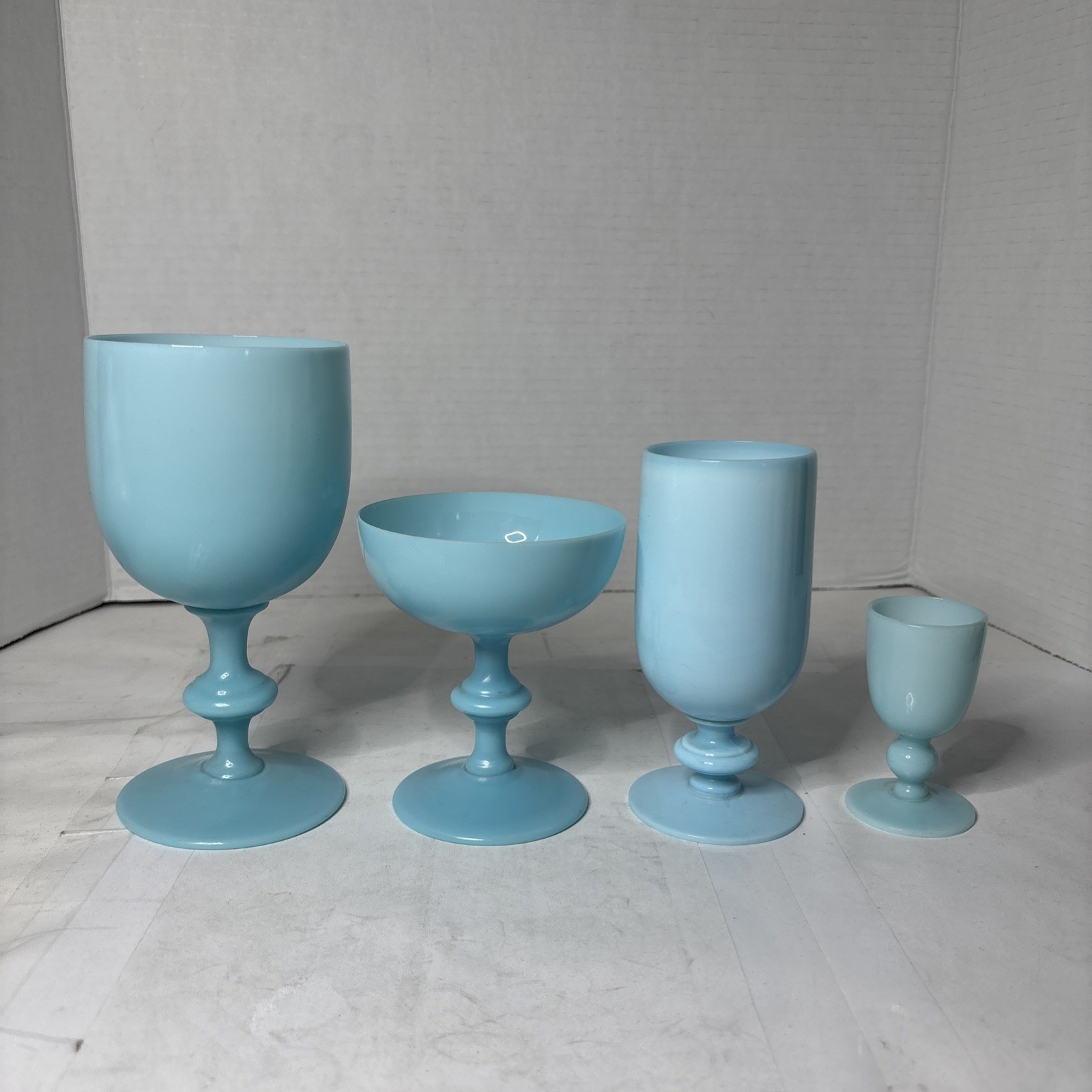4 French Portieux Vallerysthal Blue Opaline Glass Water Goblet champagne Tumbler