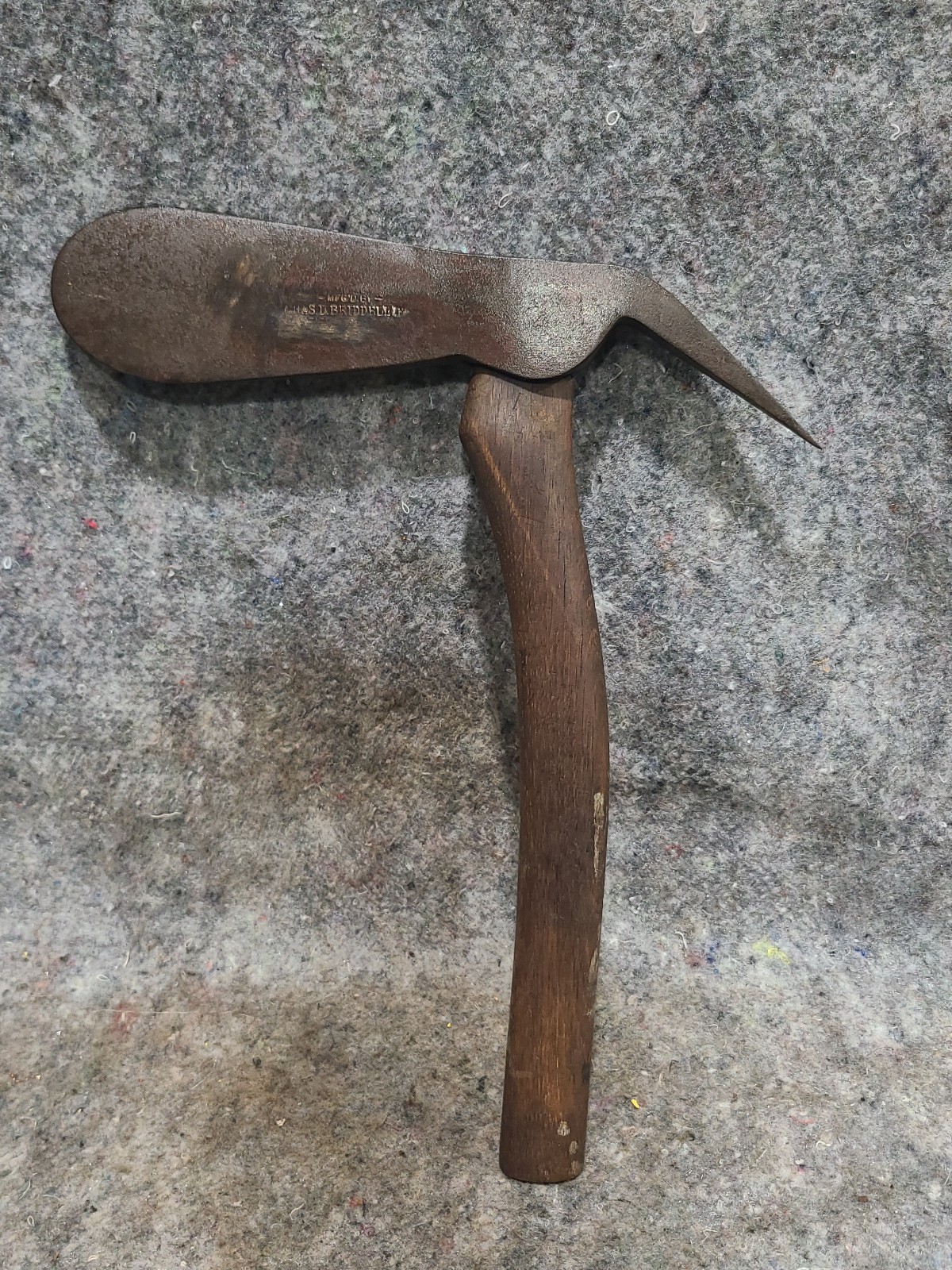 Antique CHAS. D. BRIDDELL Co. Crisfield MD.  Ice Harvesting Axe With Handle 