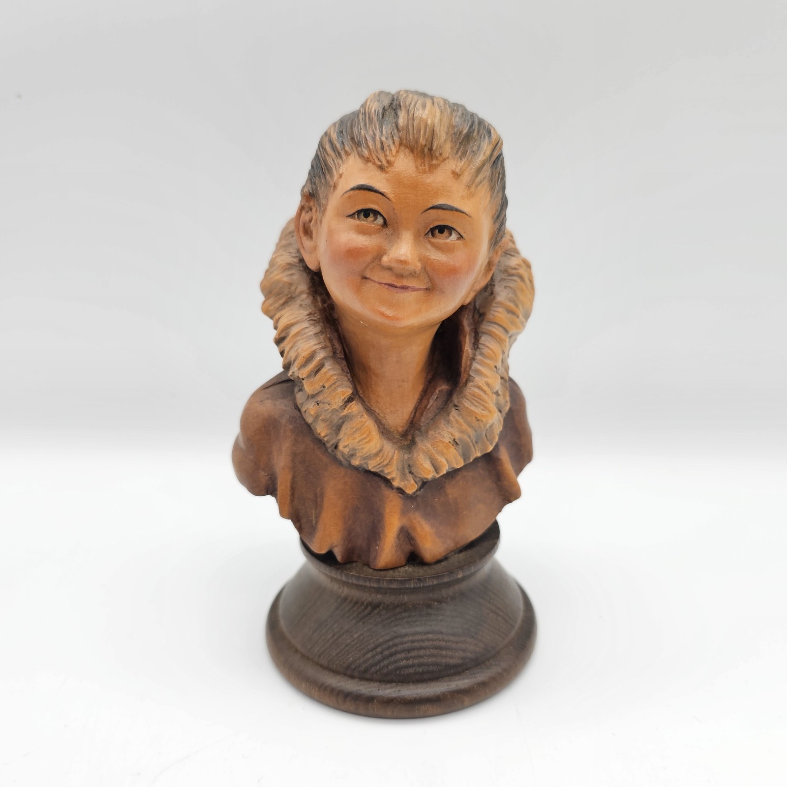 Anri Eskimo Boy Bust 13/2000 Anri Eskimo Boy Bust 13/2000