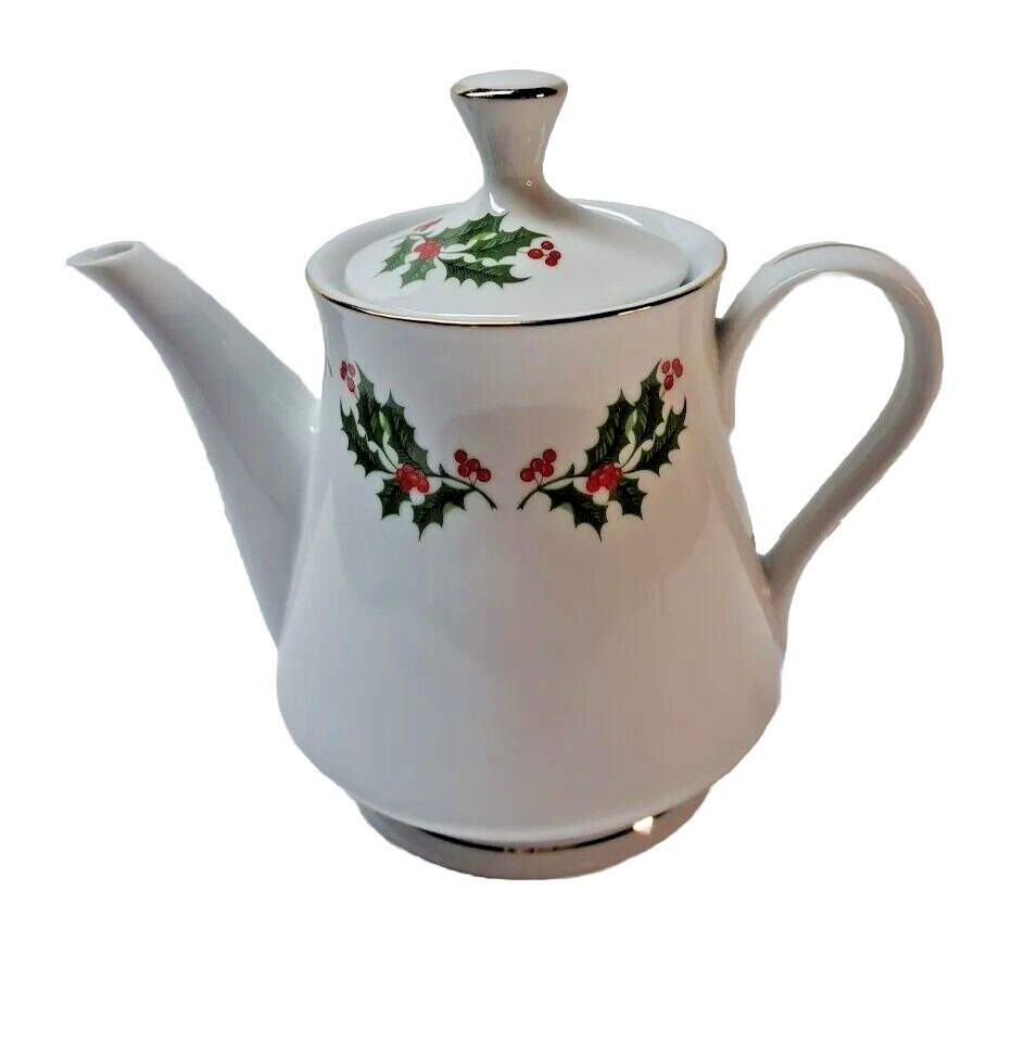 Christmas Holly Fine Porcelain Holiday Decor Design Coffee/Teapot Pre-owned