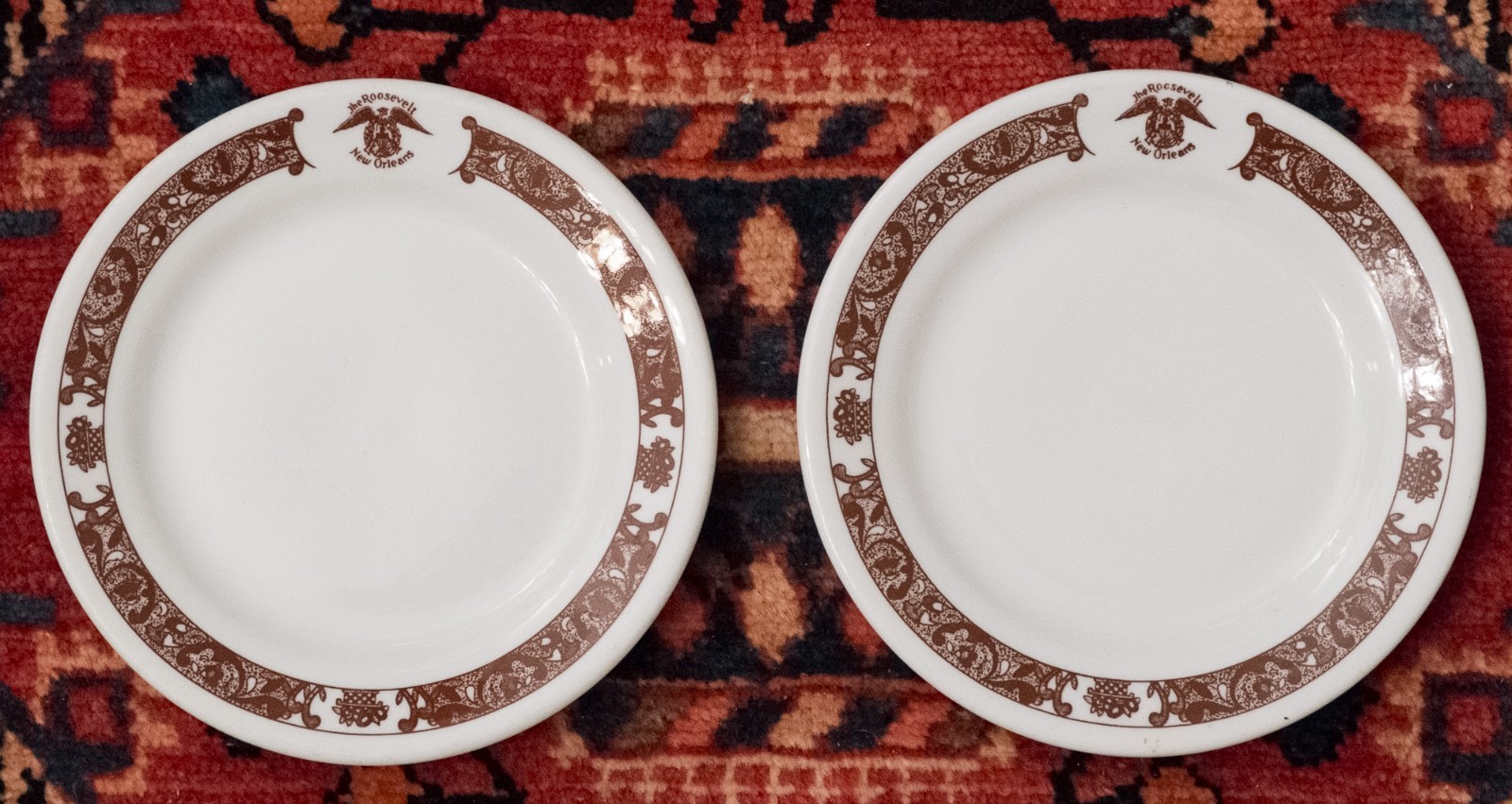 Vintage Pair of Shenango Roosevelt Hotel New Orleans Plates 🍽️✨