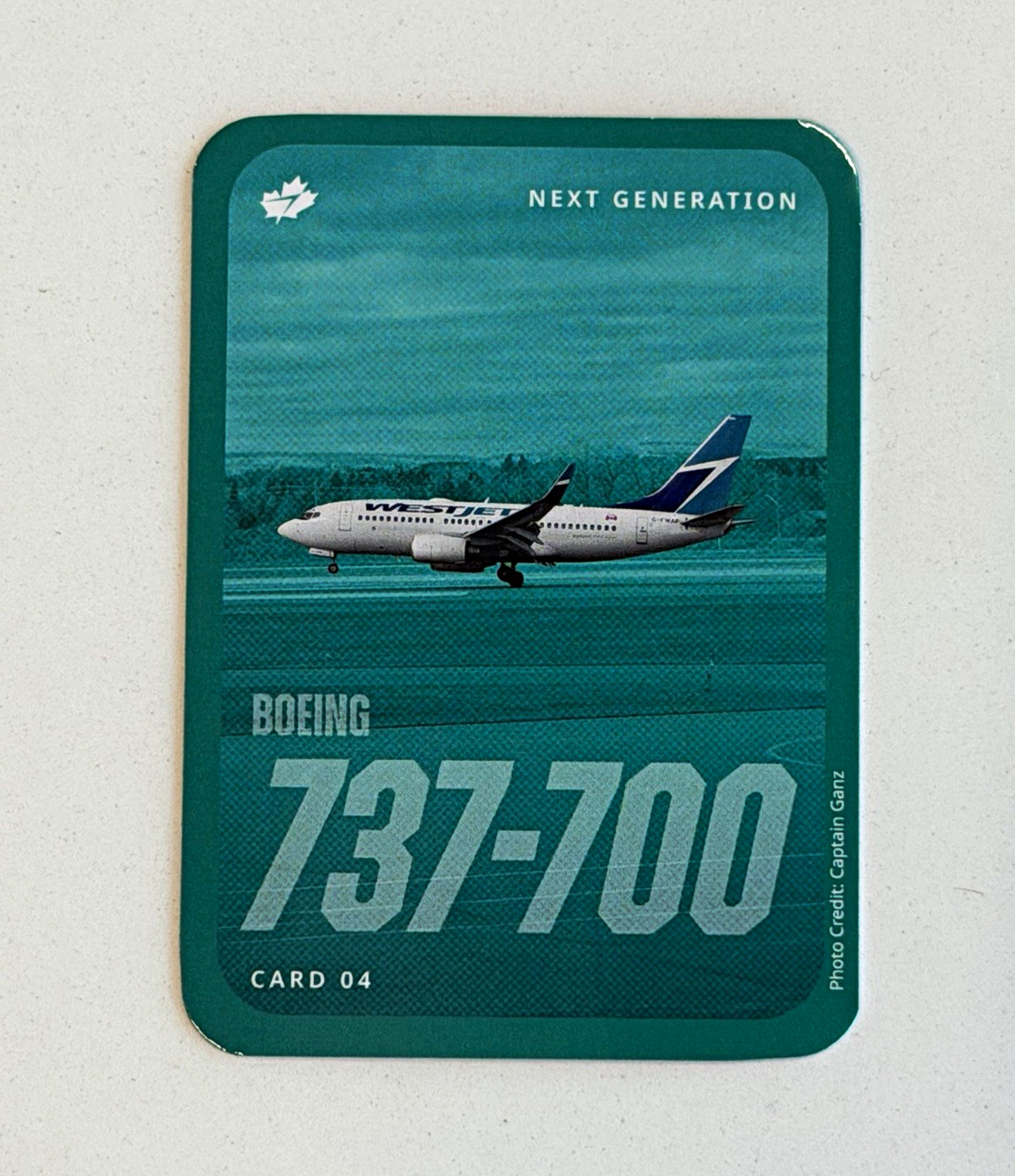 *MINT* WestJet Boeing 737-700 Card #04 Trading Card