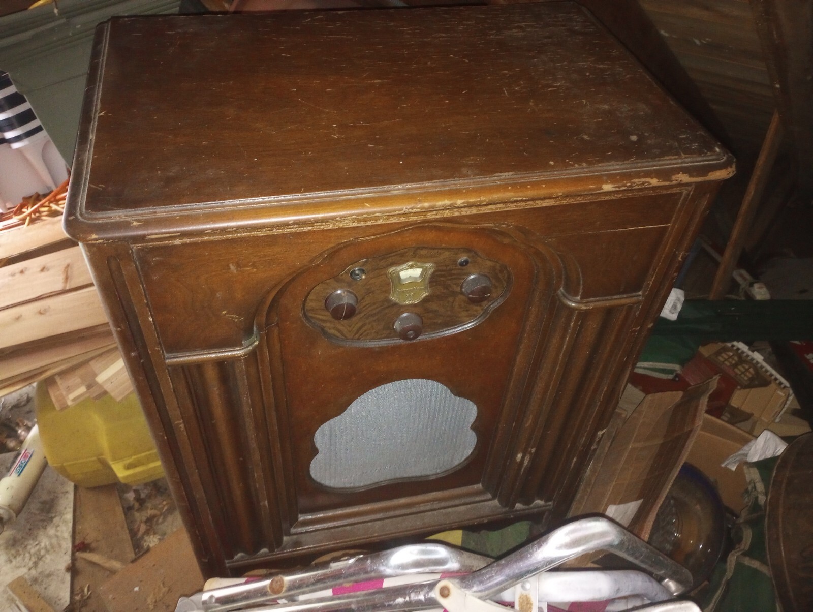 Vintage Atwater Kent Consol Radio