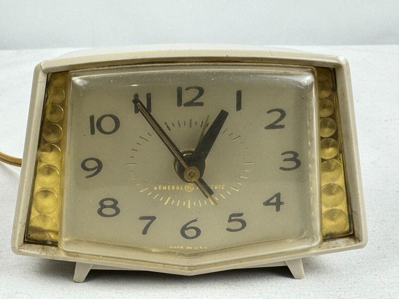 Vintage General Electric Alarm Clock 7281 Mid Century Futuristic Look Tested