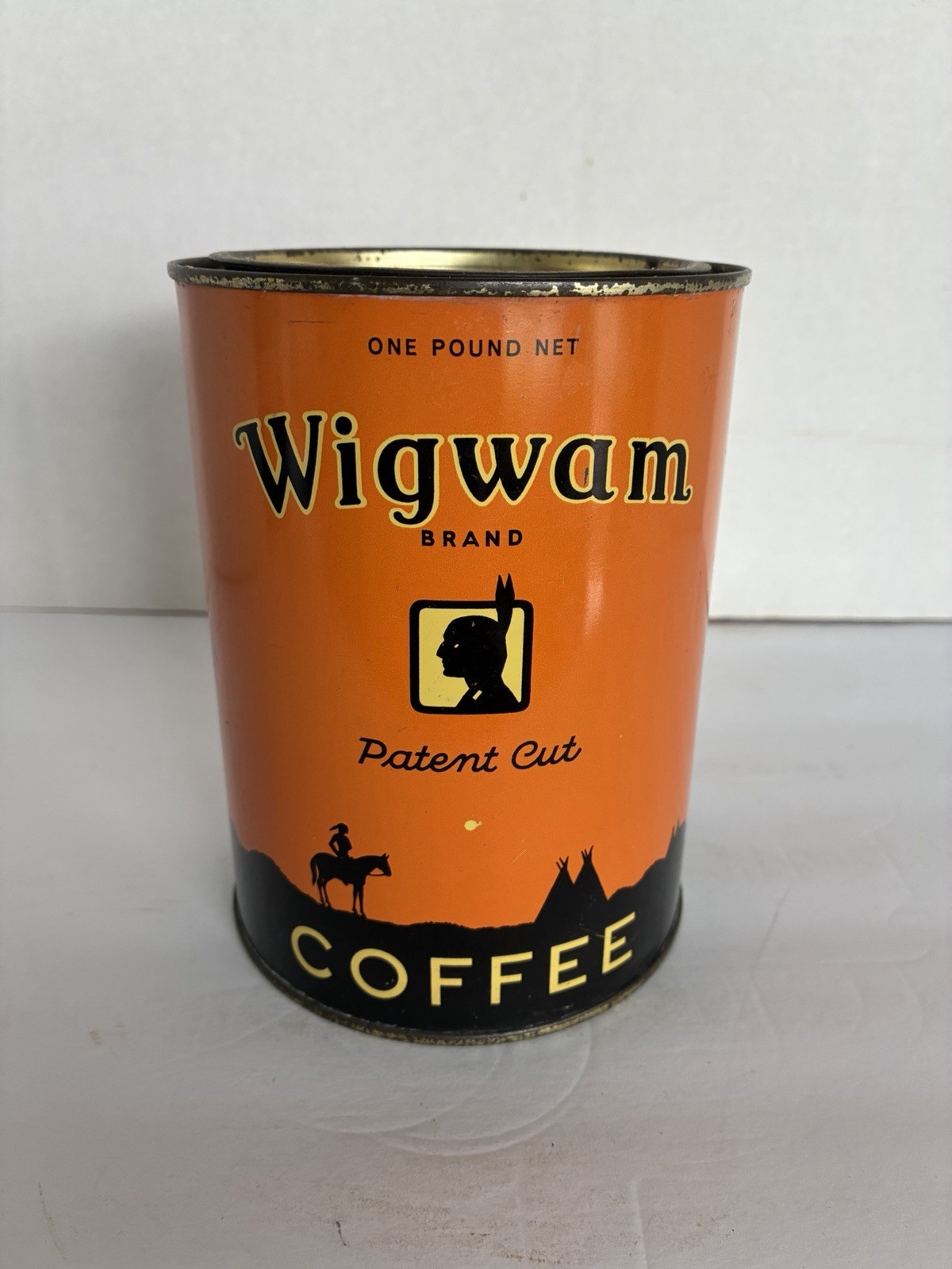 Vintage Wigwam Coffee Tin 1 lb., Carpenter Cook Co., Menominee, MI