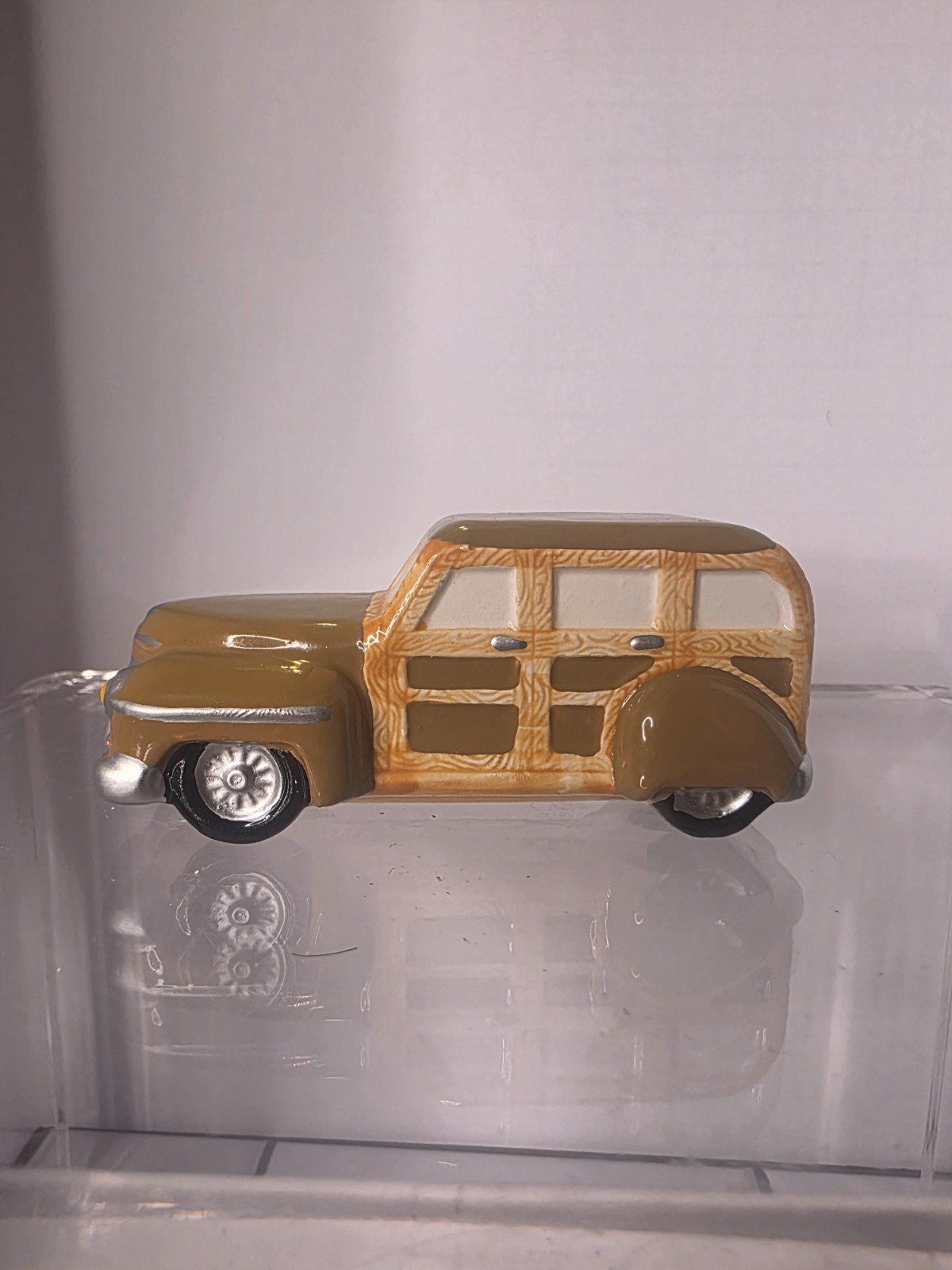 Department 56 Woody Station Wagon Snow Village Series Accessories 1988