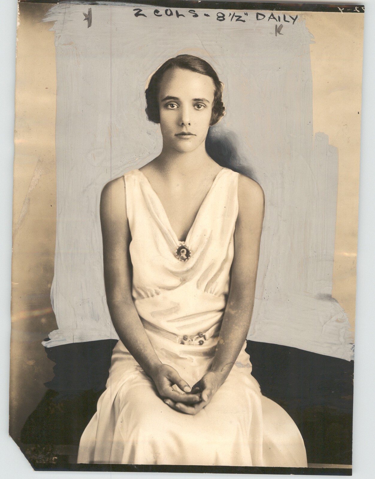 Elizabeth Raymond Aids in Julius Cravens Search PAINTED 1936 Press Photo