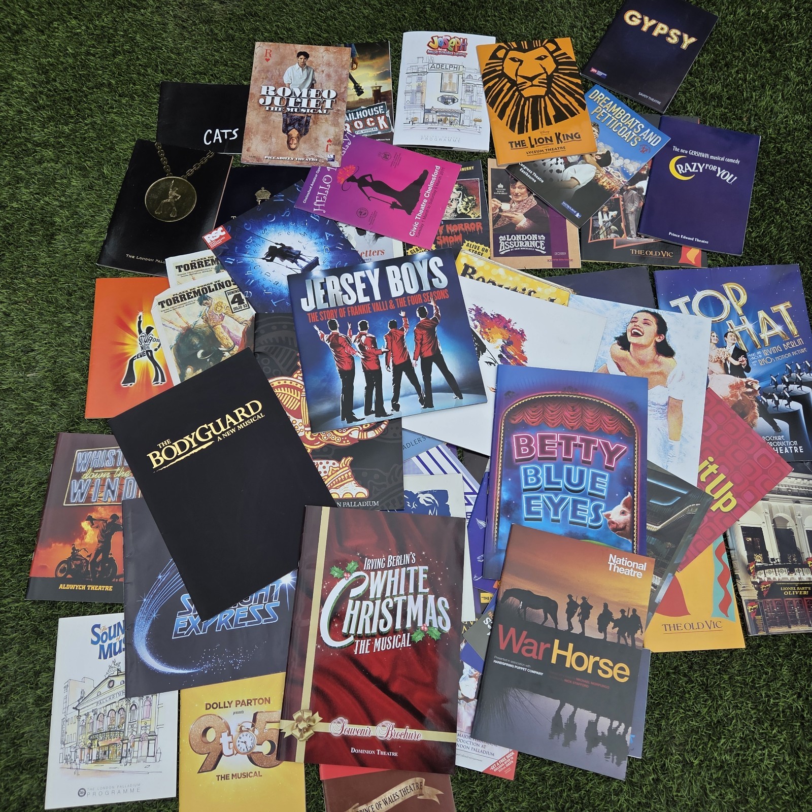 Huge Job Lot West End Theatre Programmes Souvenir Magazines & Tickets Musicals