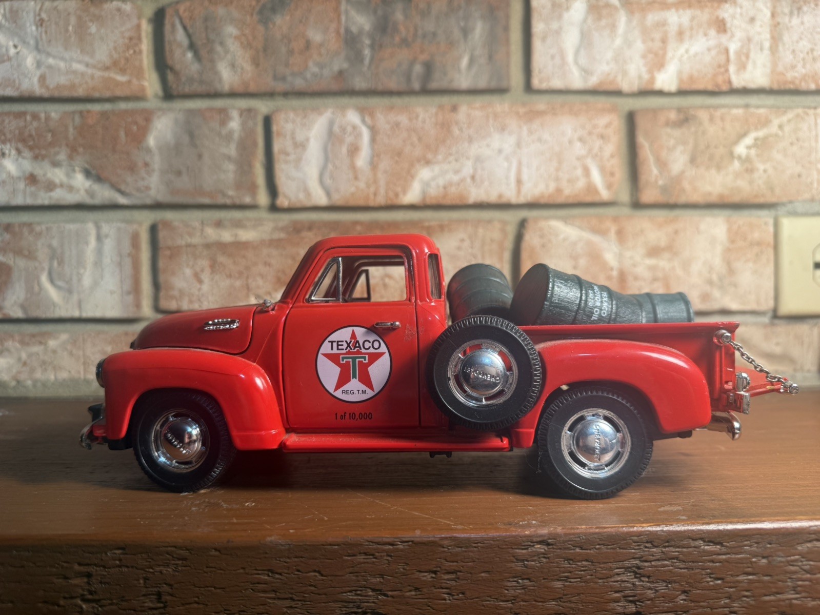 Mira Texaco 1953 Chevrolet Pick-Up New Mira Texaco 1953 Chevrolet Pick-Up New