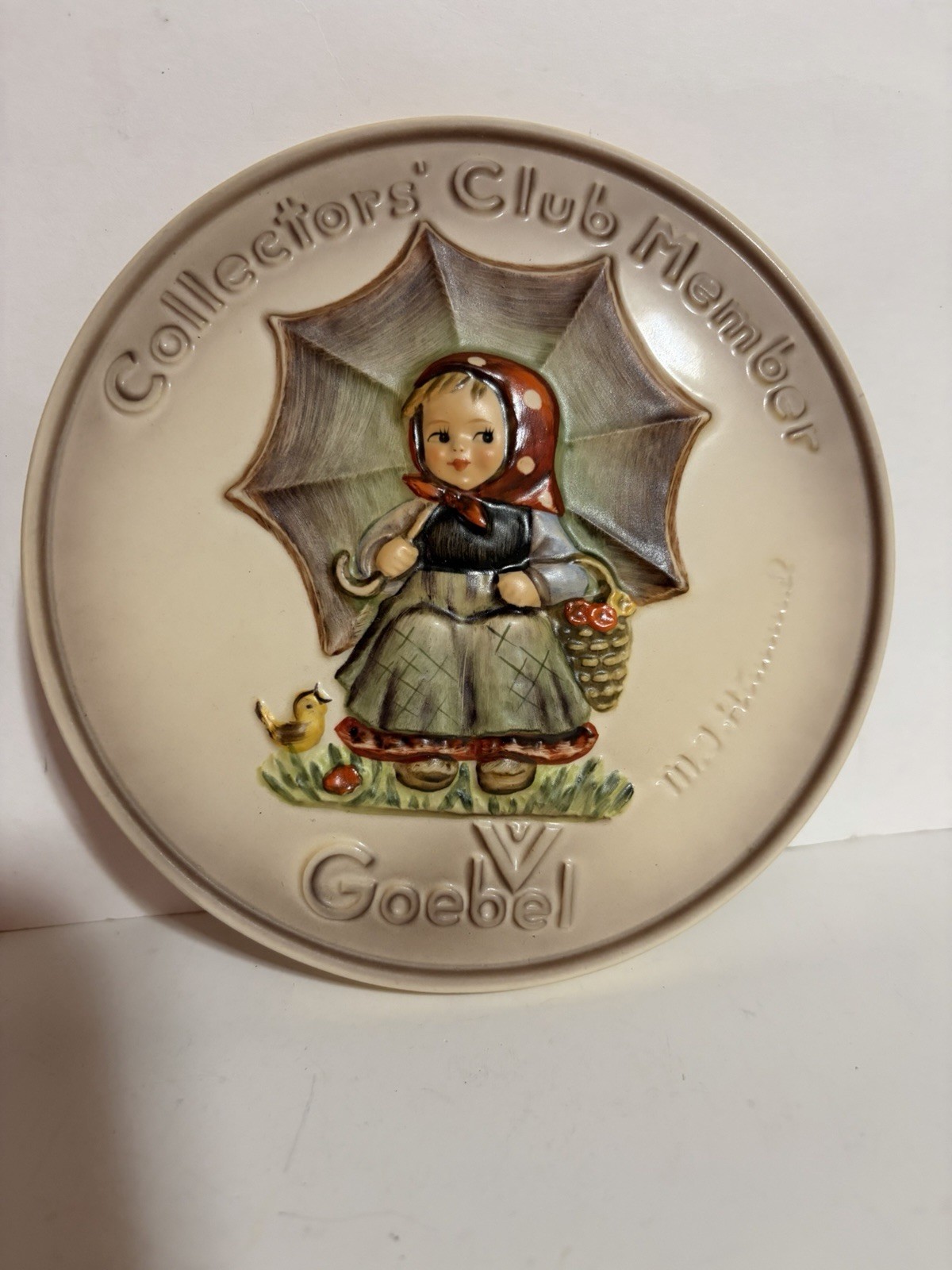 1978 Goebel Hummel Plaque Collectors Club Exclusive Special Ed. 2 #690 Signed 1978 Goebel Hummel Plaque Collectors Club Exclusive Special Ed. 2 #690 Signed