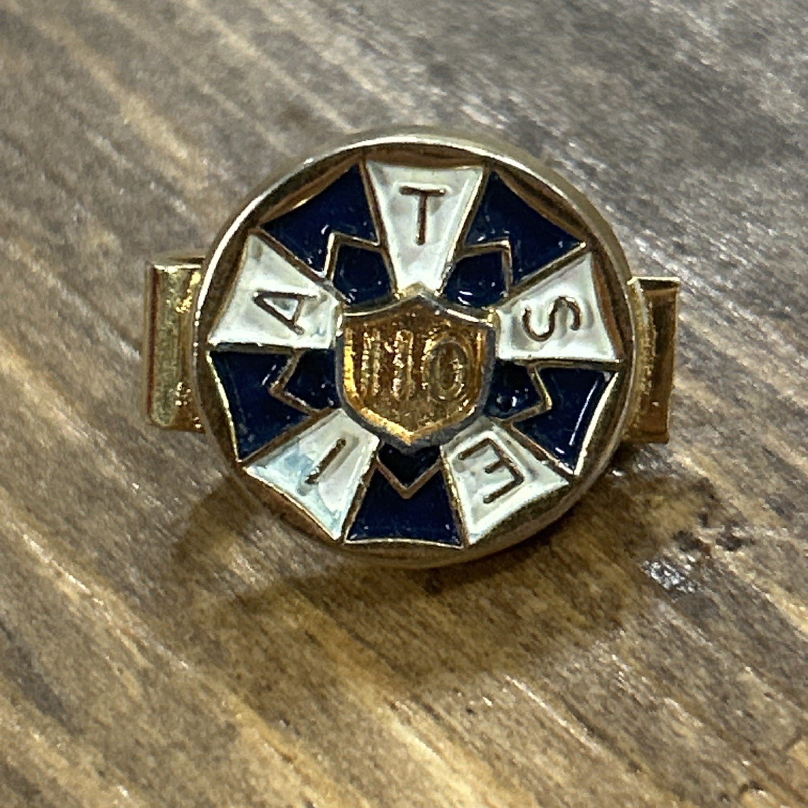 IATSE Local Union 483 Stagehand Union Logo Gold Tone Tie Clip