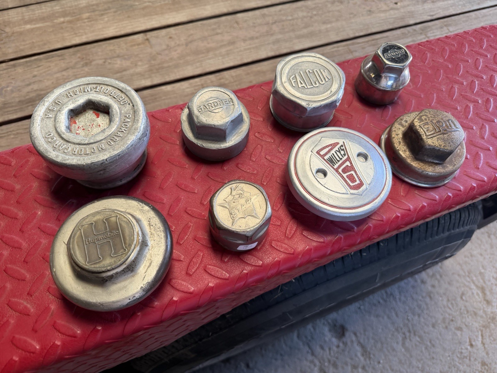 Lot Of 8 1920s 1930s Grease Caps ￼