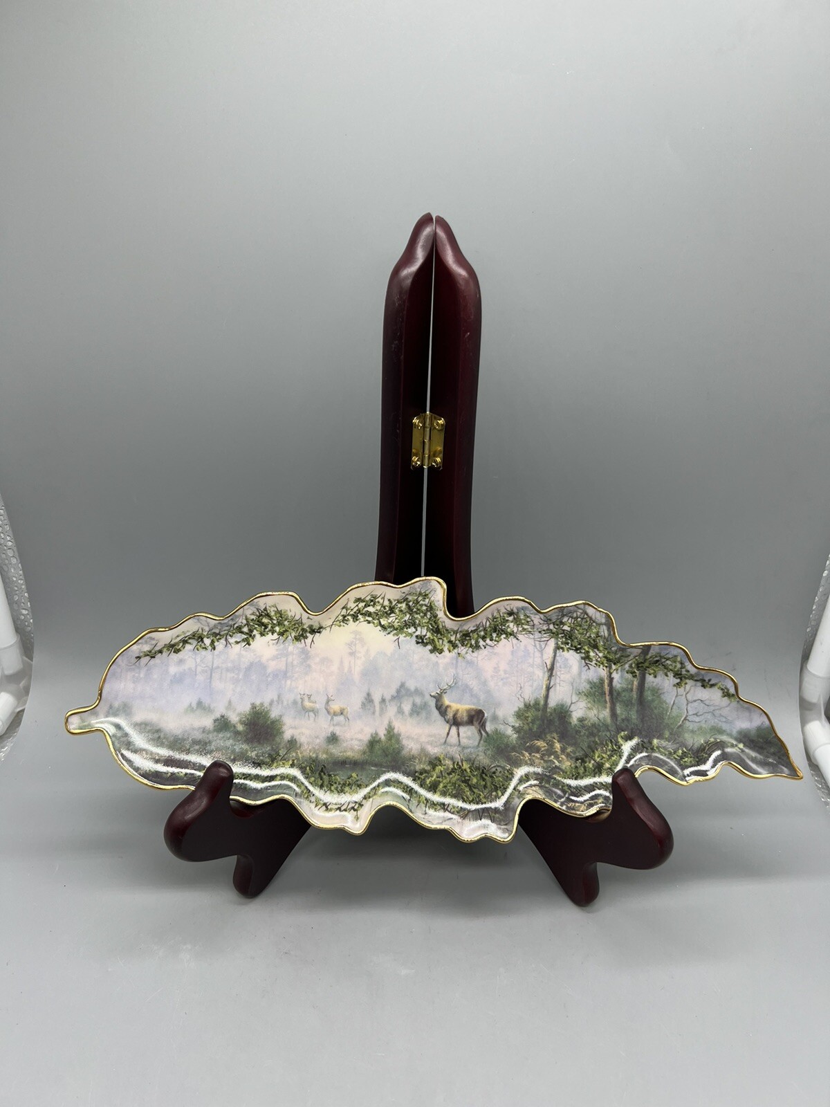 2001 Bradford Exchange Leaf Shaped Plate \