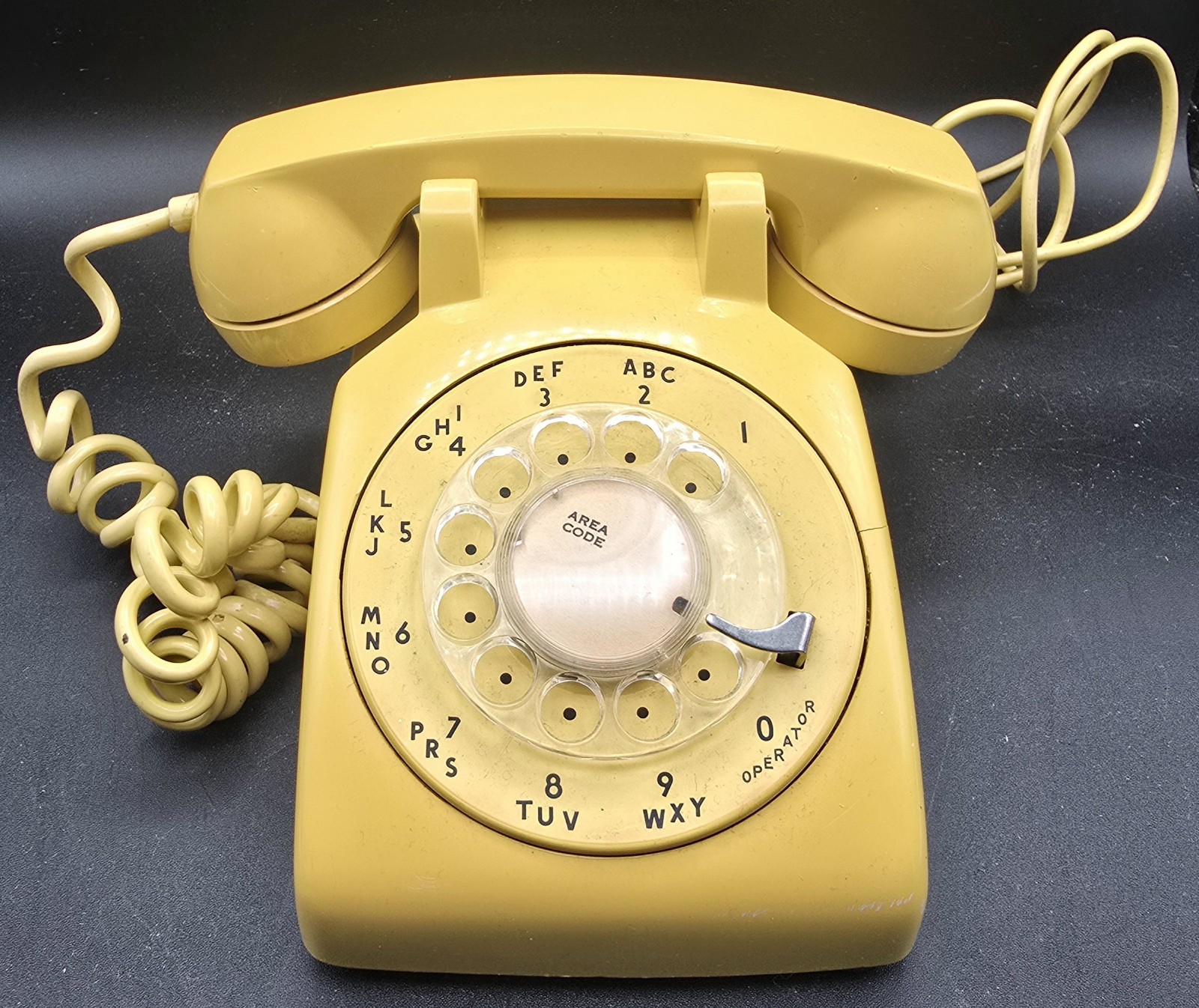 Vintage ITT  500DM Rotary Dial Phone Telephone Harvest Gold Yellow 1967 Landline