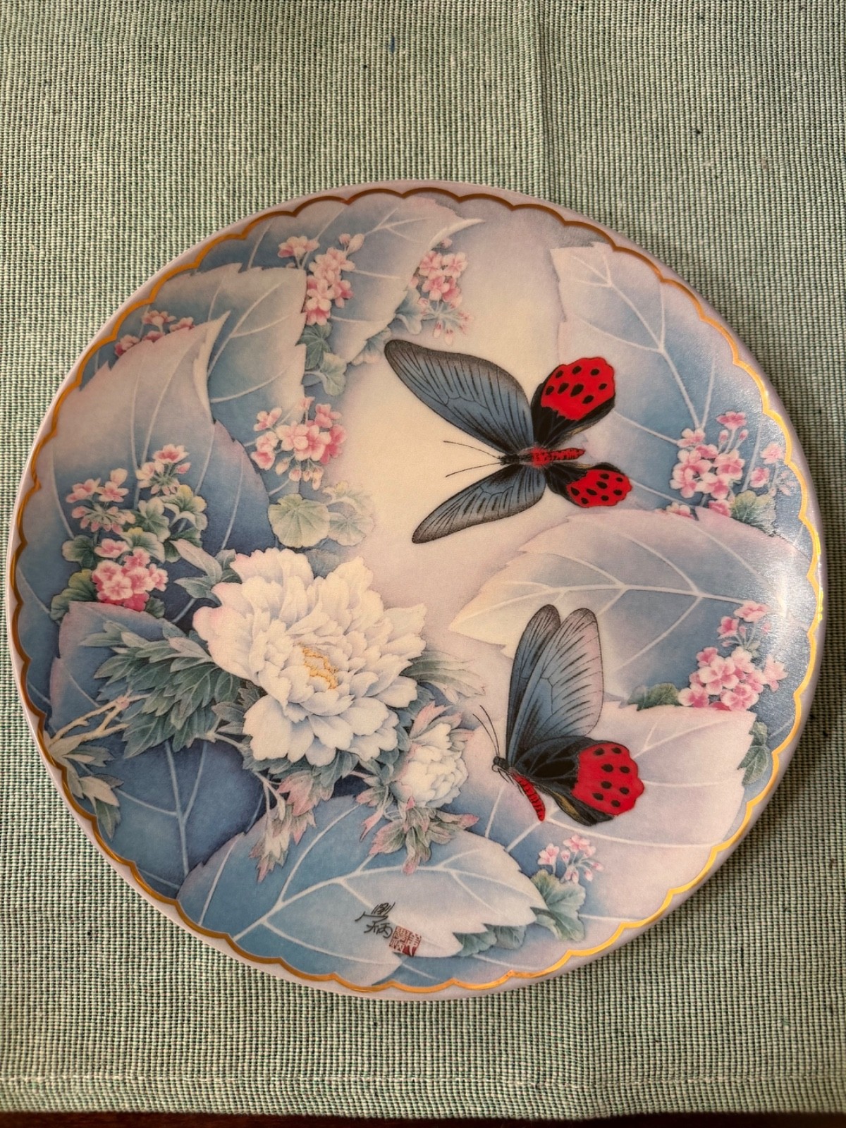 An Evening Mist Butterfly Collectors Plate, Garden of Satin Wings, Floral, 8.25\ An Evening Mist Butterfly Collectors Plate, Garden of Satin Wings, Floral, 8.25\