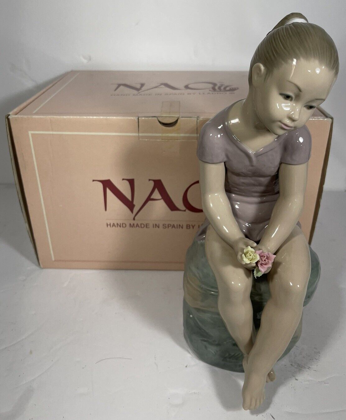 Vintage NAO by Lladro \