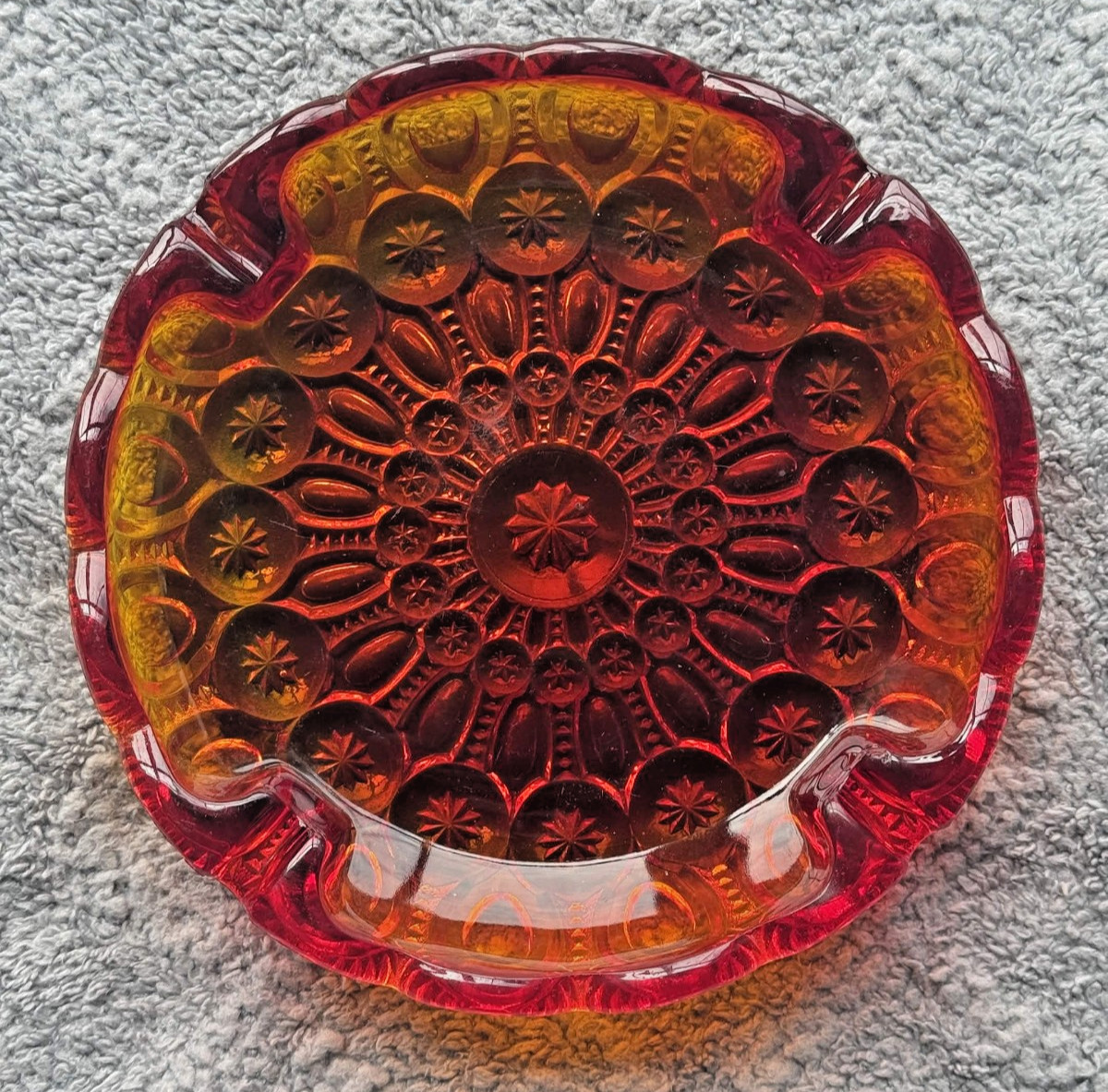 Vintage MCM LE SMITH Moon and Stars Amberina Cadmium Glass Large 8.25\