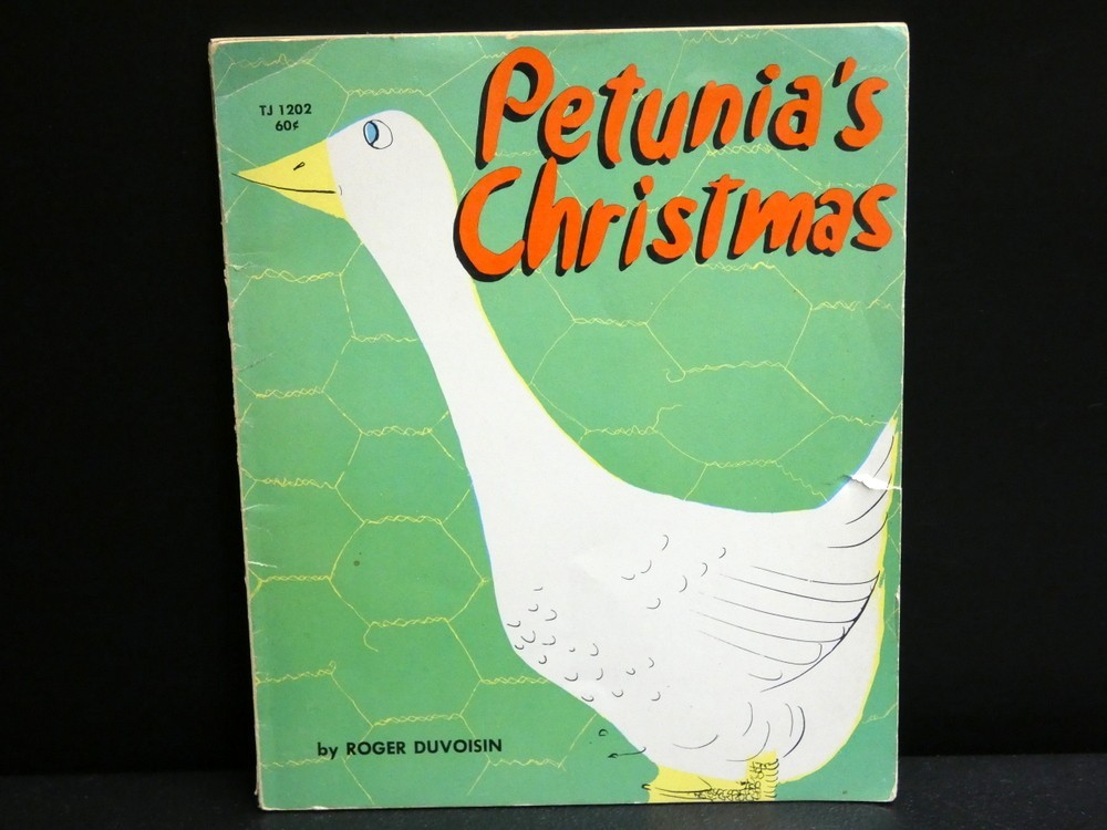 Vintage Petunia\'s Christmas Soft Cover Book 1952