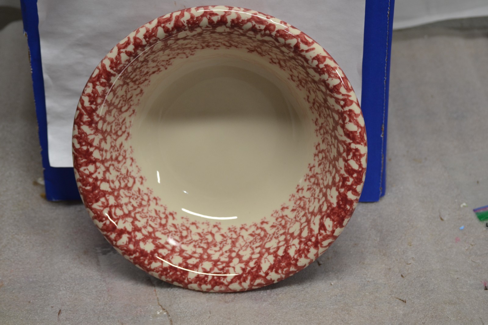 NEW RED SPONGEWARE MIXING BOWL 9 1/2\