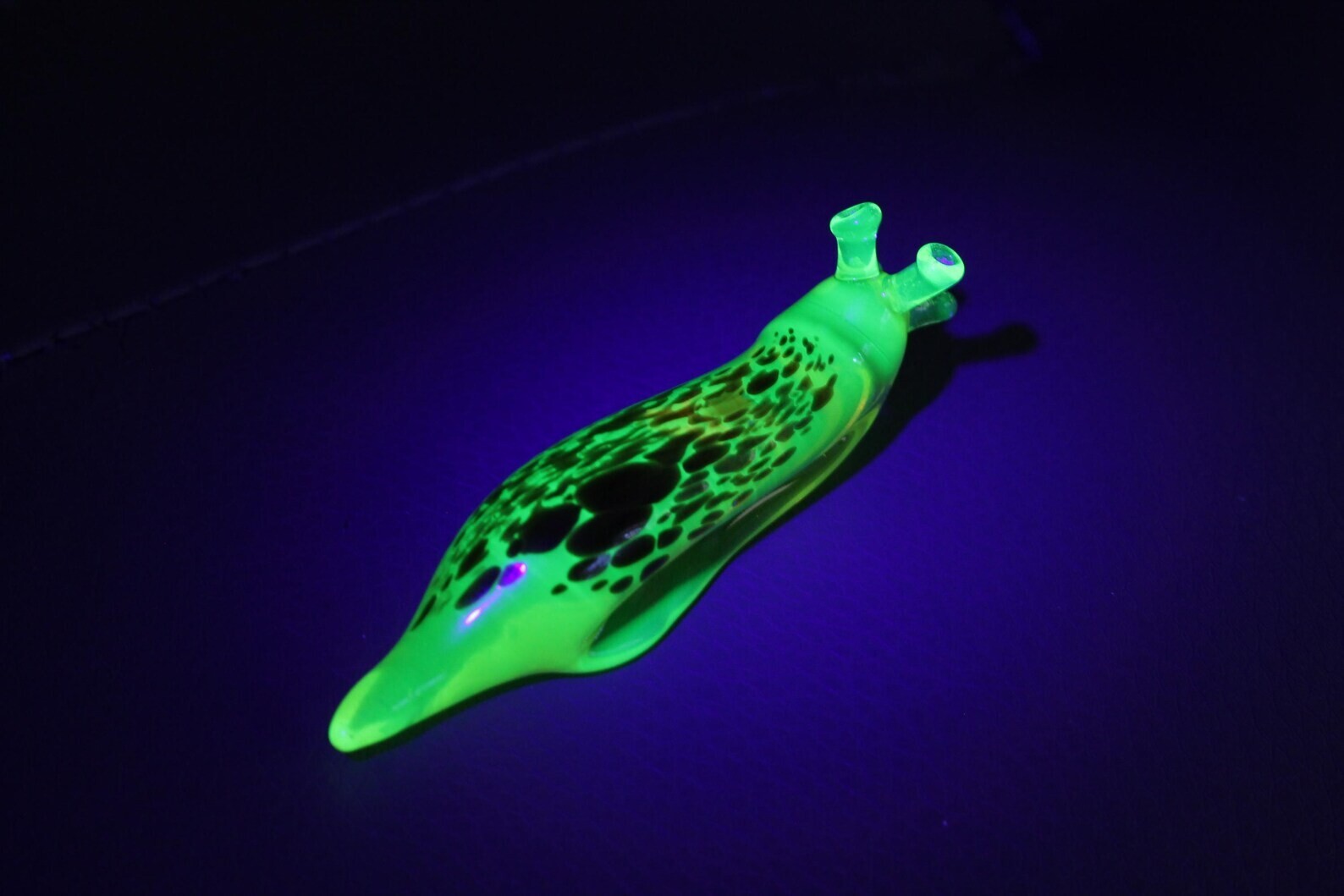 Uranium Glass Spotted Slug glass sculpture - Glass UV Spotted SLUG
