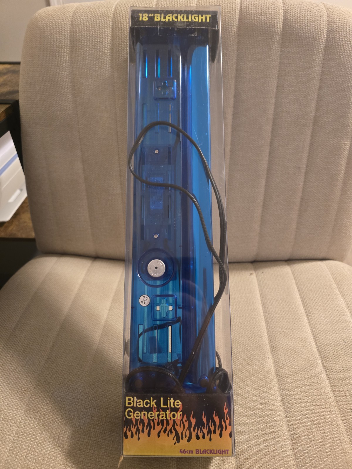 Vintage Rabbit Tanaka 98318 Translucent Blue Blacklight Lamp 1999 18