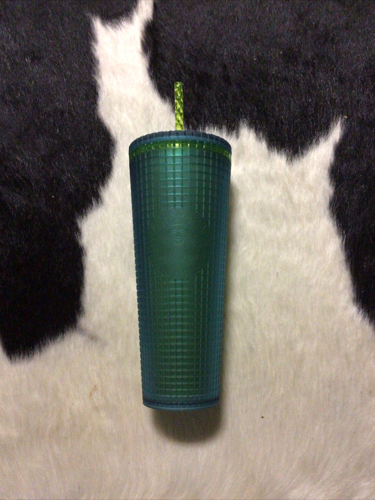 New Starbucks Winter 2022 Mountain Green Grid Tumbler Cup Venti 24 oz.