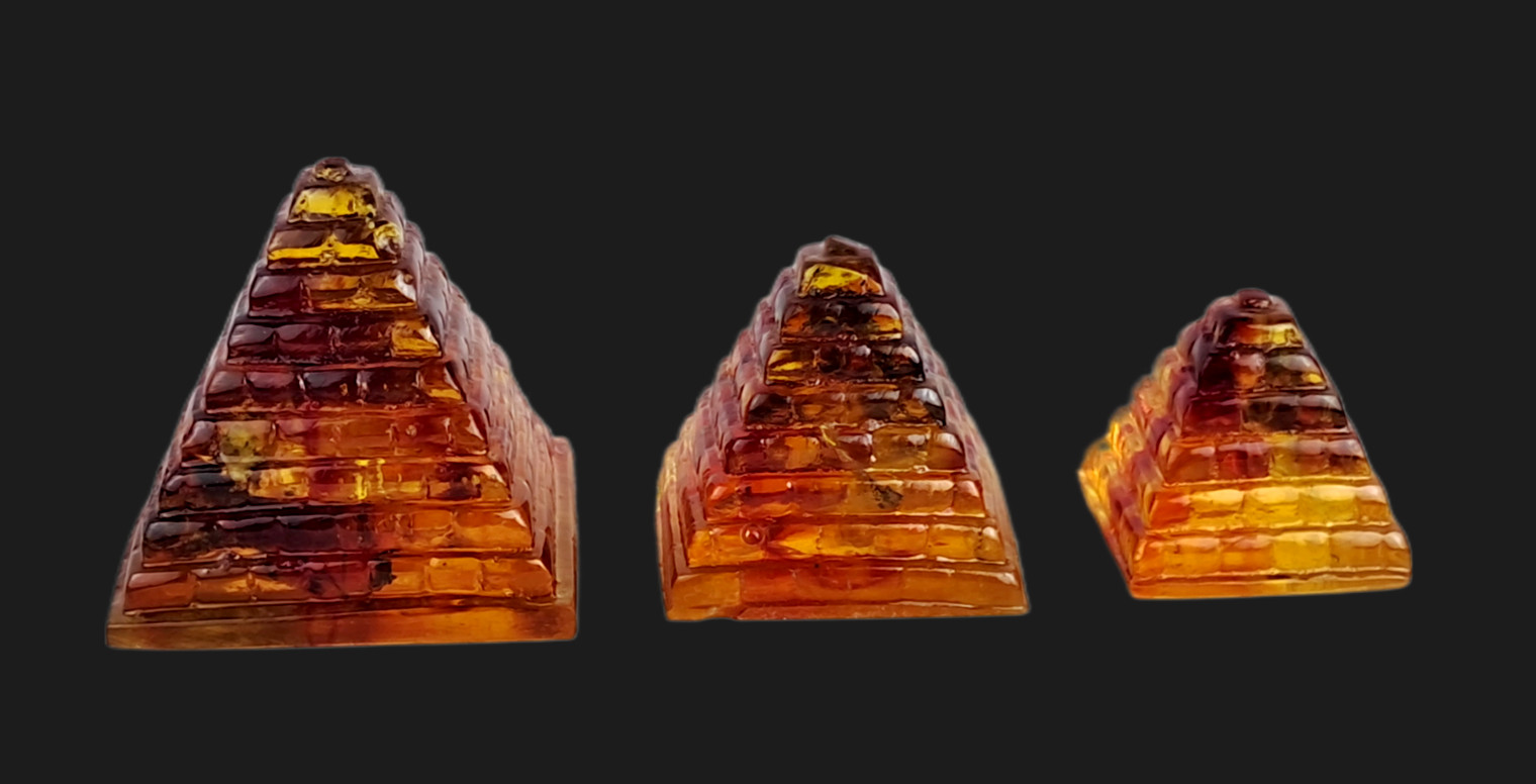3 UNIQUE PHARAONIC ANCIENT EGYPTIAN Pyramids Statues Amber Stone Statues (AF)
