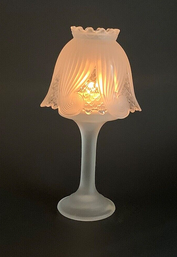Vintage Partylite Fairy Lamp Clairmont Tealight P0373 clear and frosted glass