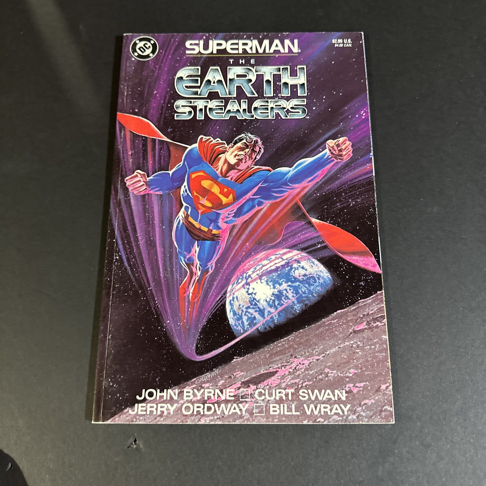 Superman: The Earth Stealers (DC 1988) Graphic novel by Byrne & Swan; Fn Sp2 Superman: The Earth Stealers (DC 1988) Graphic novel by Byrne & Swan; Fn Sp2