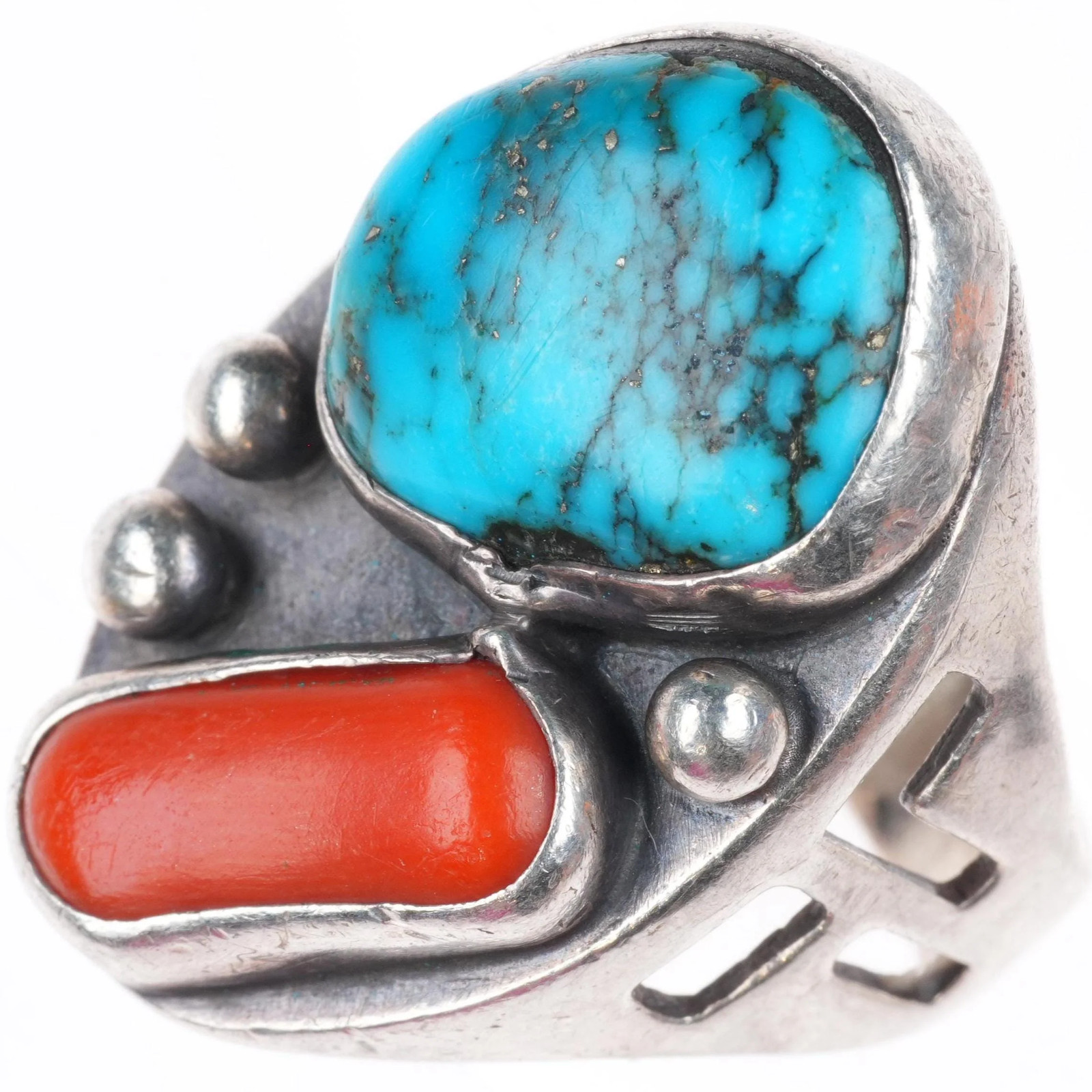 sz9.5 vintage Navajo sterling silver turquoise and coral cutout sides ring sz9.5 vintage Navajo sterling silver turquoise and coral cutout sides ring