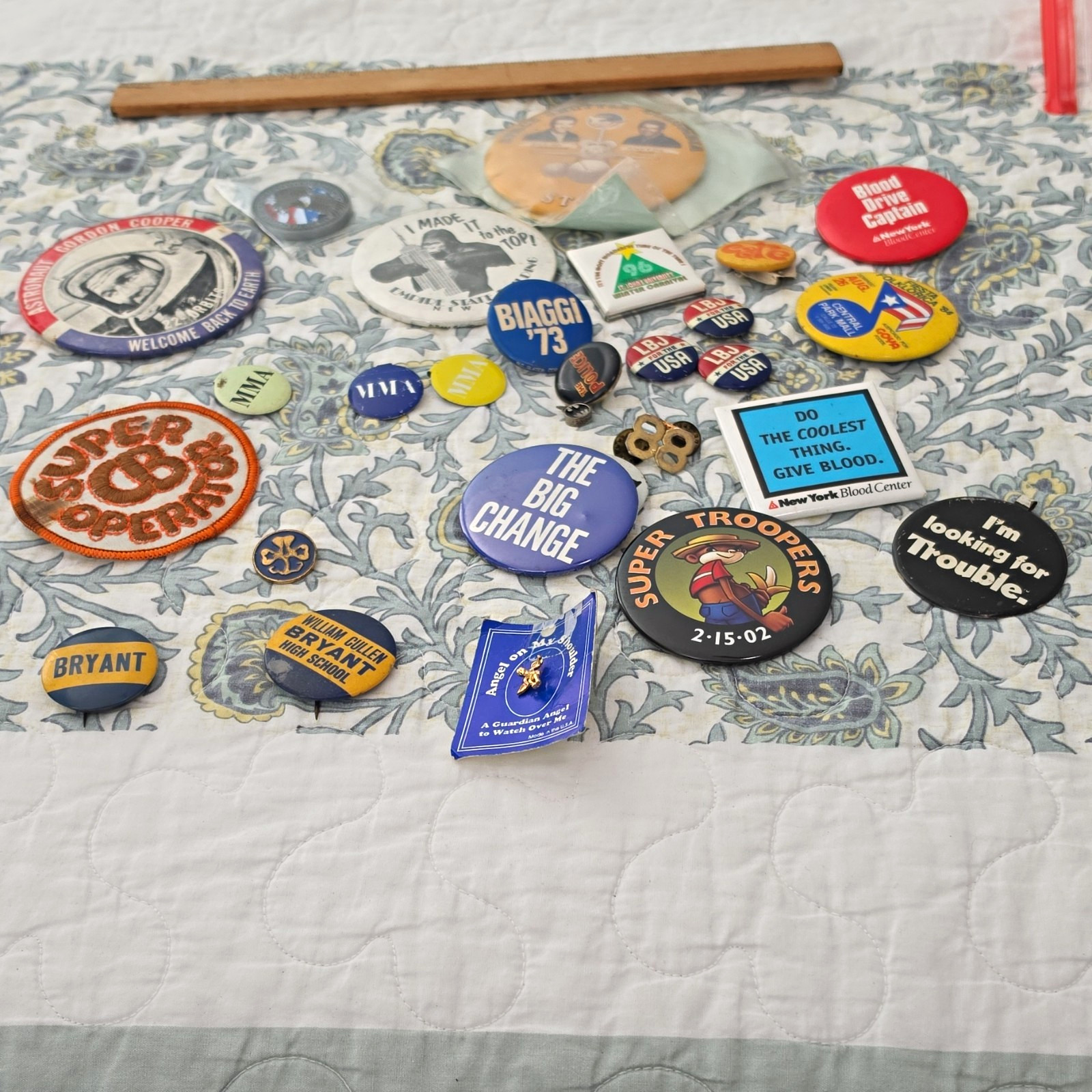 Lot Vintage Collectible Pinback Buttons Pins NASA politics More Pop Culture Lot Vintage Collectible Pinback Buttons Pins NASA politics More Pop Culture