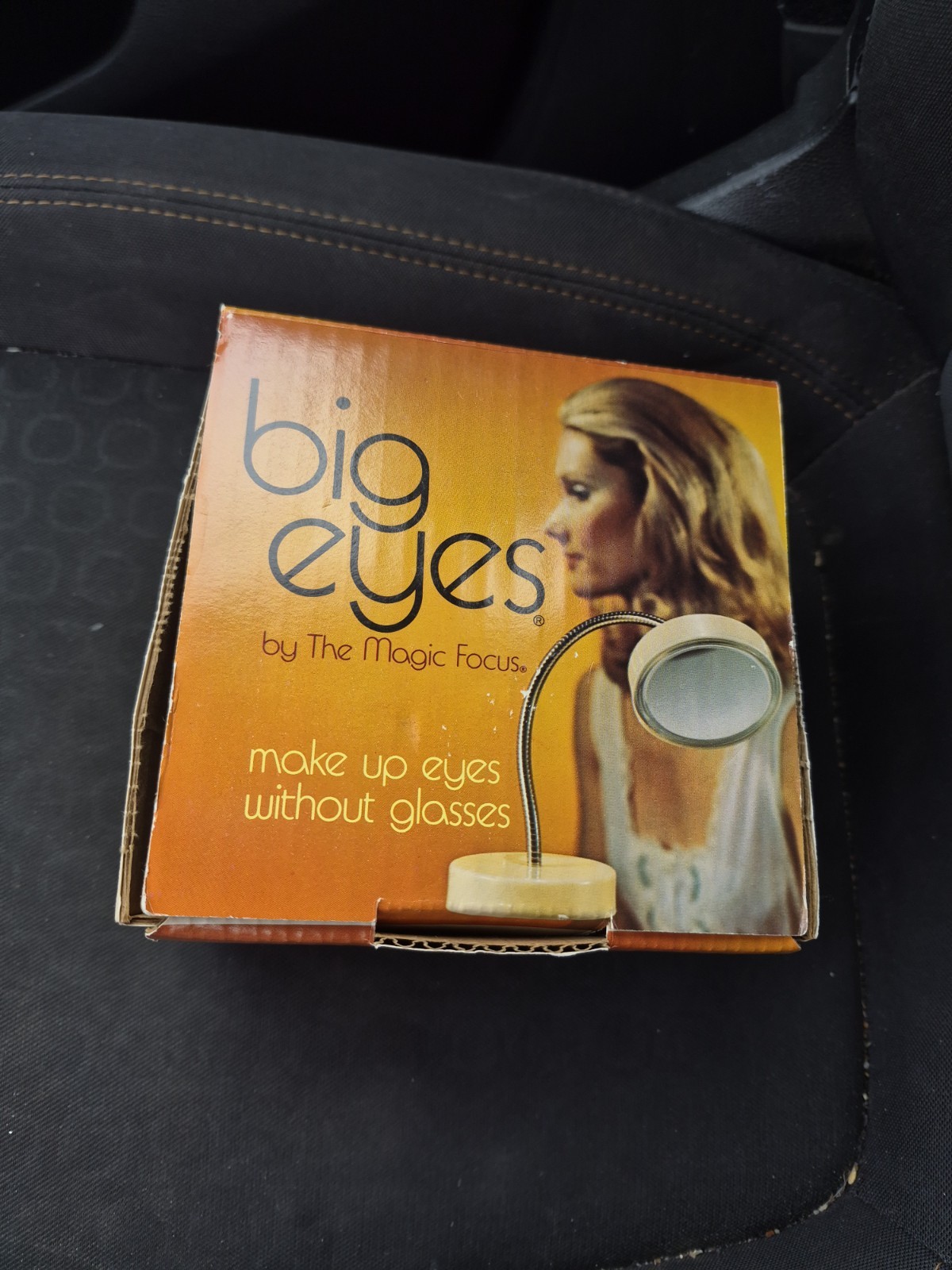Vintage Magic Focus Big Eyes Goose Neck 5X Magnified Makeup Mirror White