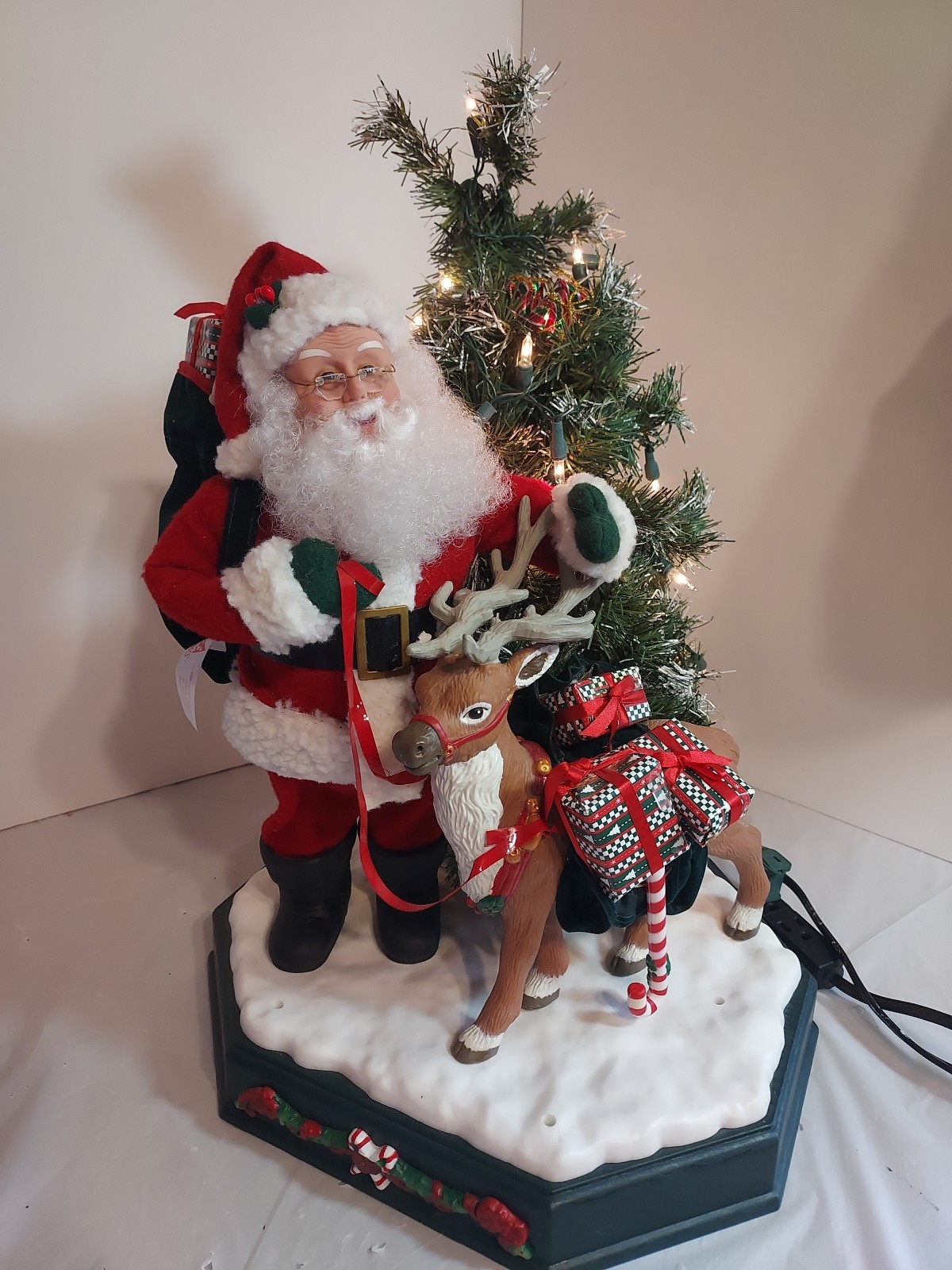 Vintage 1996 Holiday Creations 21\