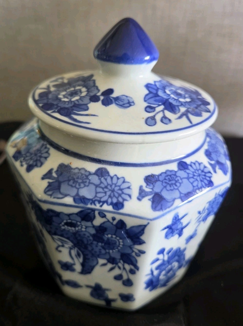 Vintage Chinese Blue and White Porcelain Jar with Lid  Chinoiserie Floral