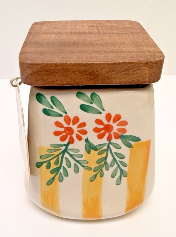 Vintage Hand Painted Floral Ceramic Canister Wood Lid Kitchen Storage Jar Vintage Hand Painted Floral Ceramic Canister Wood Lid Kitchen Storage Jar