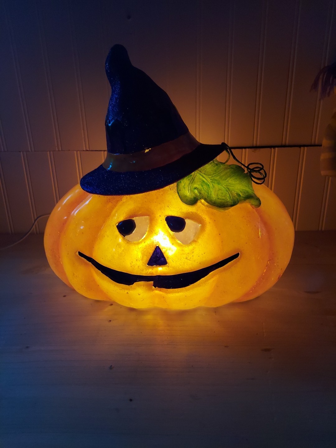 VTG Hard Halloween Pumpkin  Jack-O-Lantern w Witch Hat & Black Cats