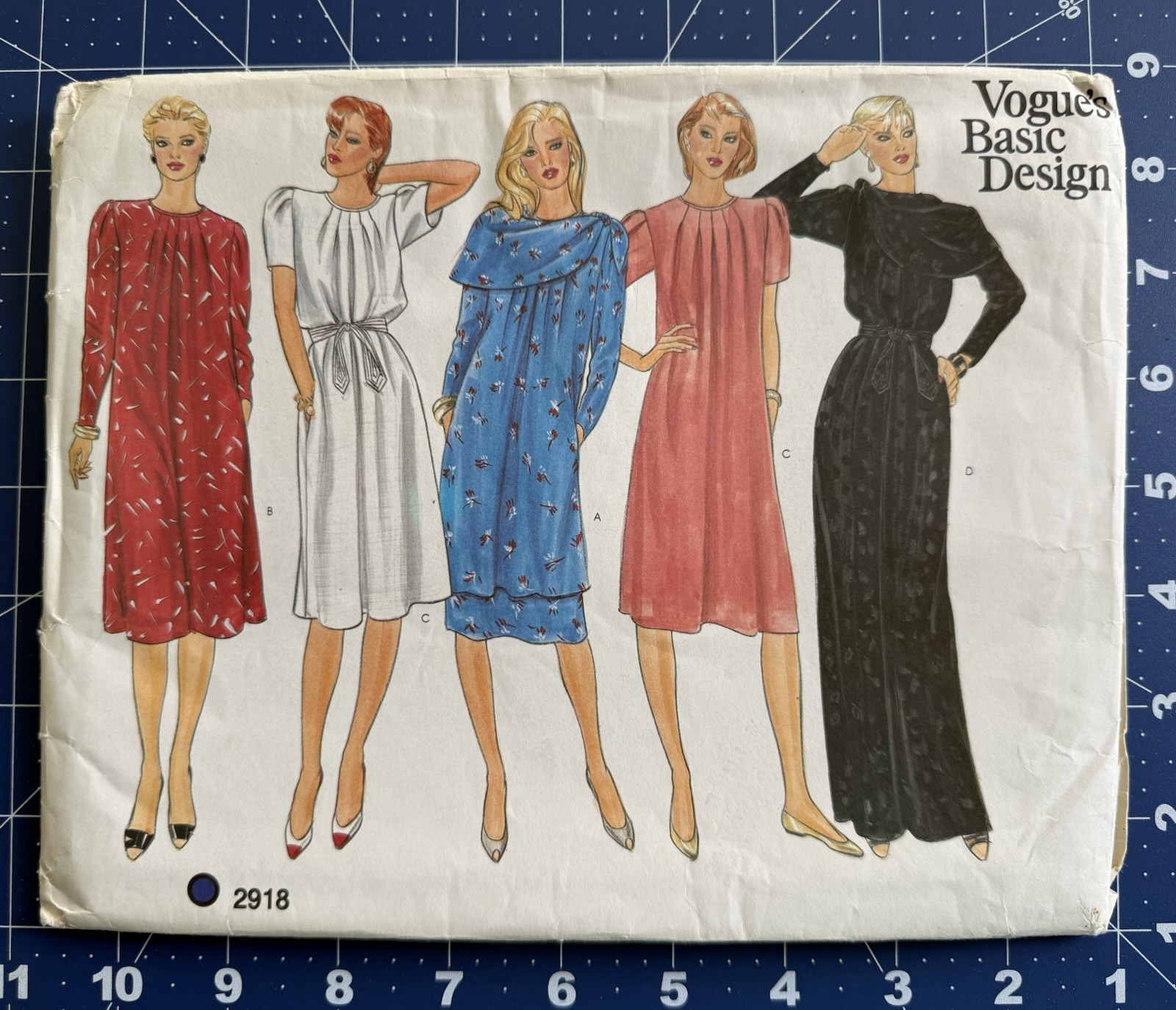 VOGUE Basic Design Pattern 2918 Dress Tunic Skirt Belt Scarf Size 14 Uncut FF
