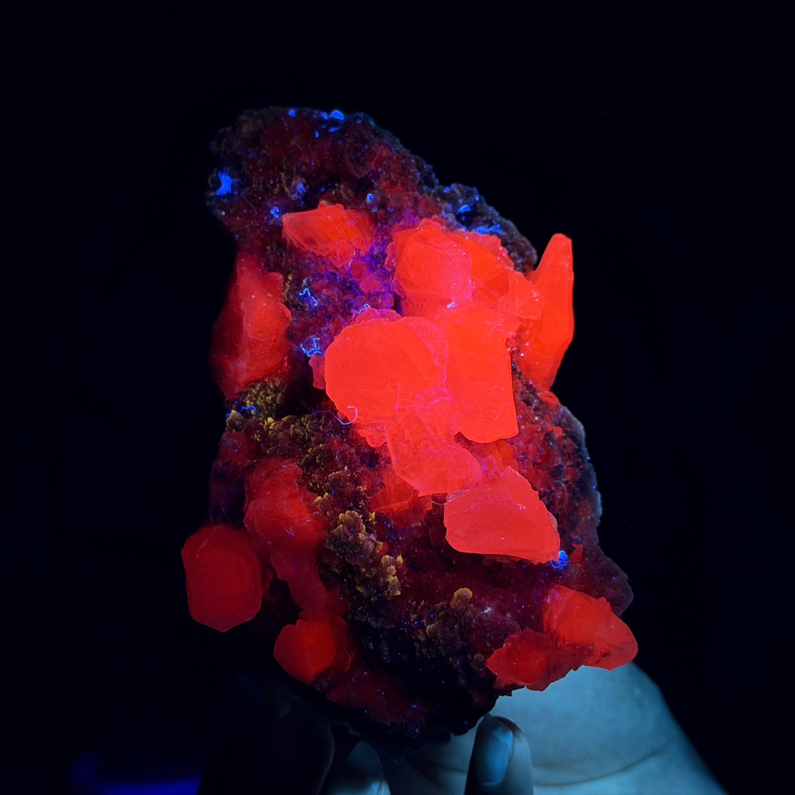 470G Natural Calcite with Sphalerite Mineral/Fluorescent Glow Under UV Light
