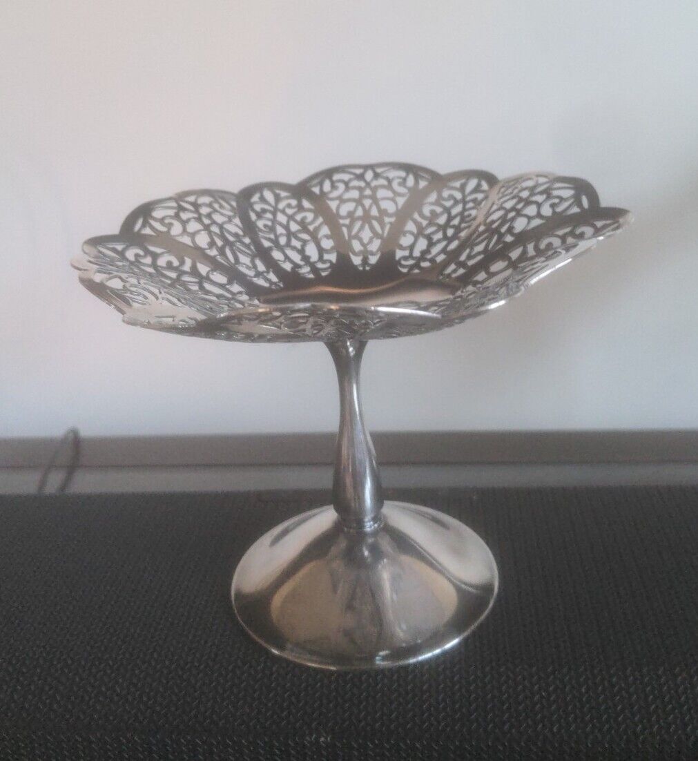 International Silver Co. Vintage Silver Plated Lovelace Pedestal Candy Compote