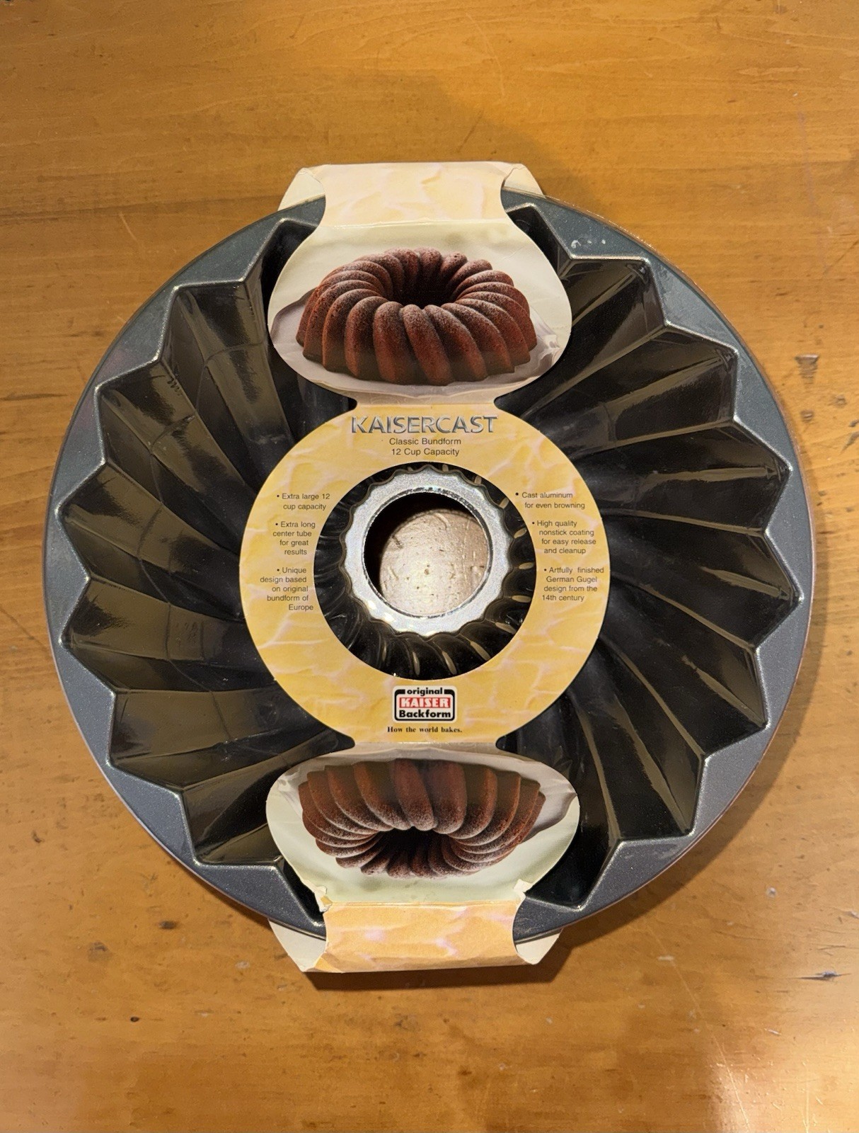 Kaisercast Classic Bundform Cake Bundt Pan Extra Large 12 Cup Capacity NEW Kaisercast Classic Bundform Cake Bundt Pan Extra Large 12 Cup Capacity NEW